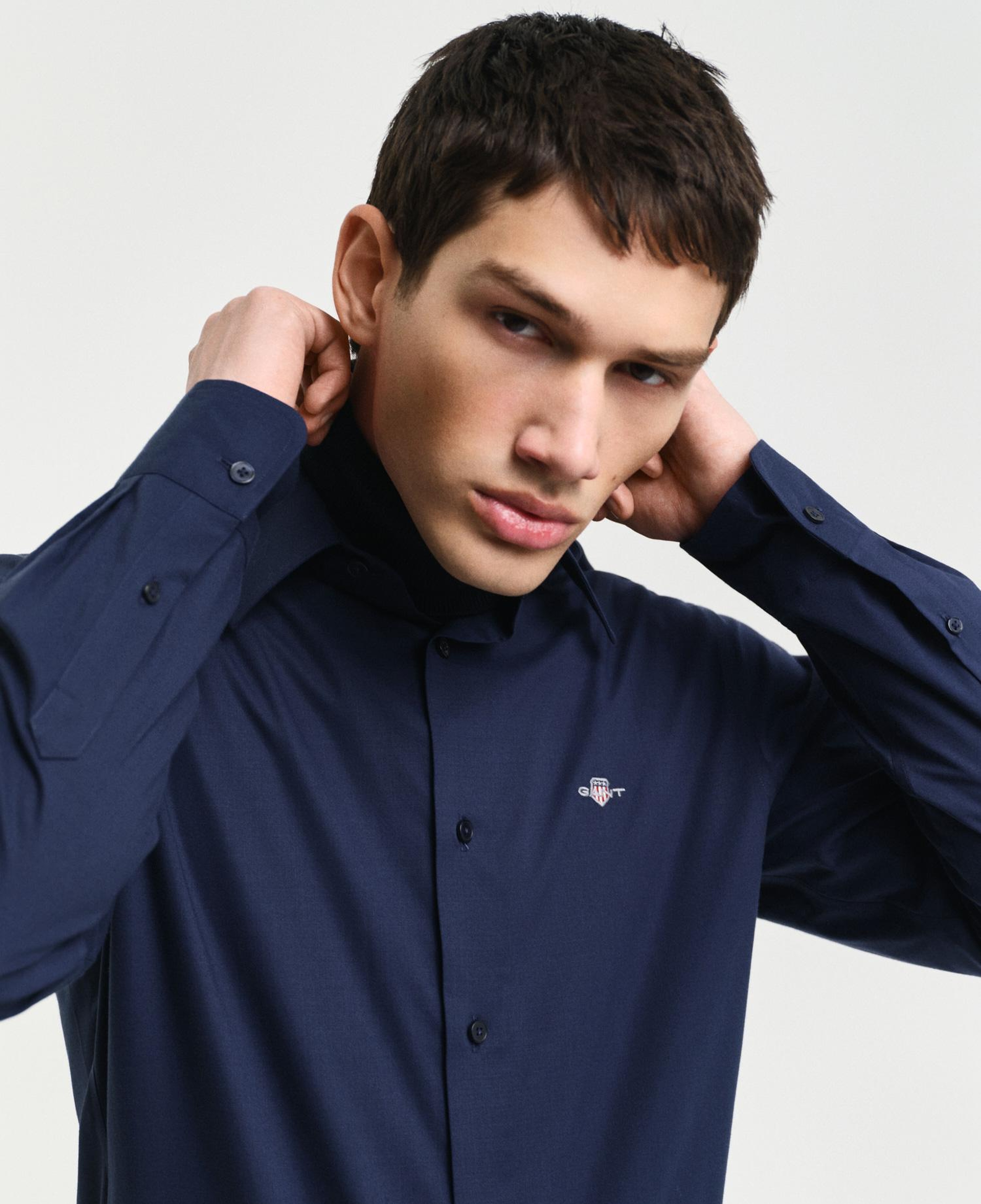 GANT Erkek Lacivert Slim Fit Gömlek