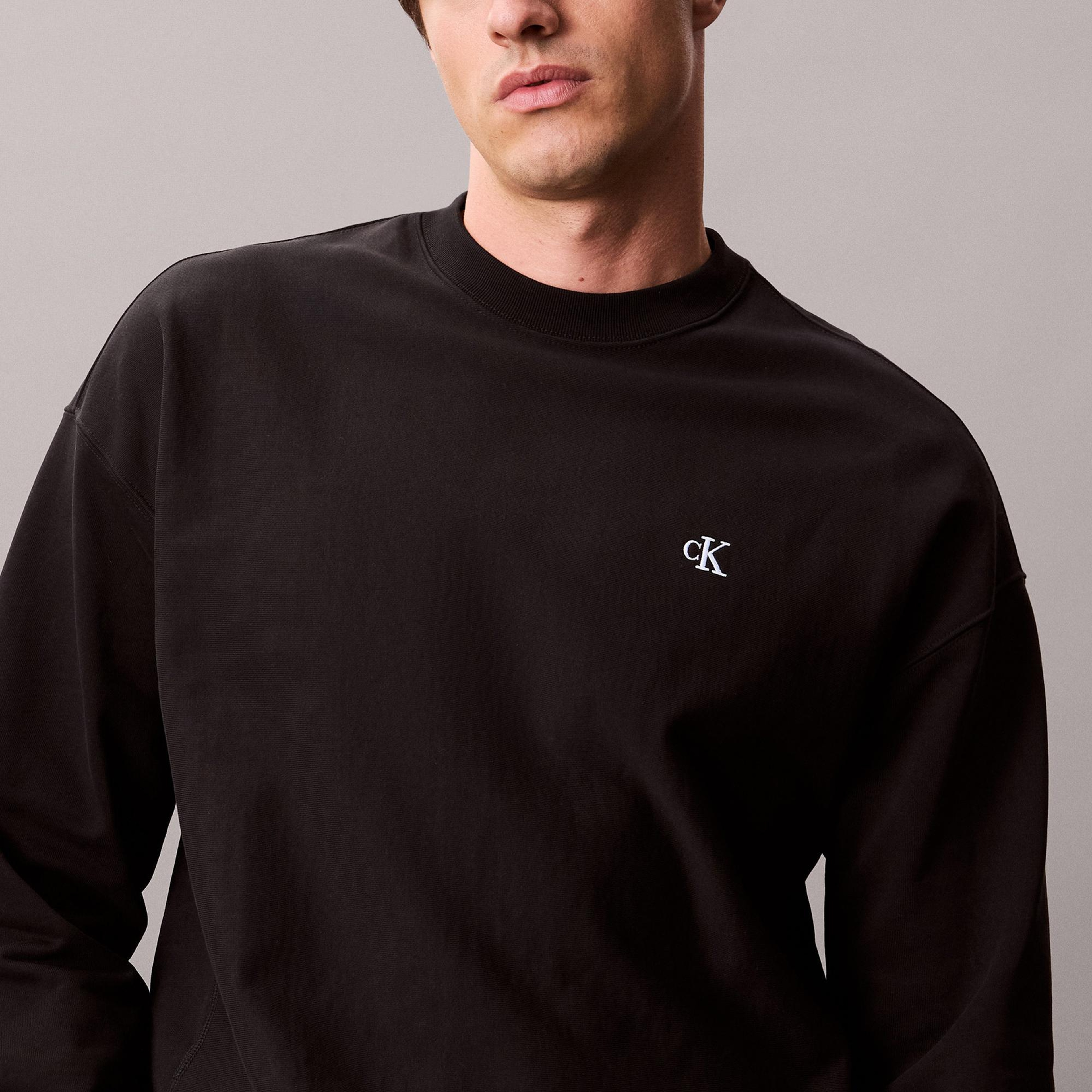 Calvin Klein Premium Terry Monogram Erkek Siyah Sweatshirt