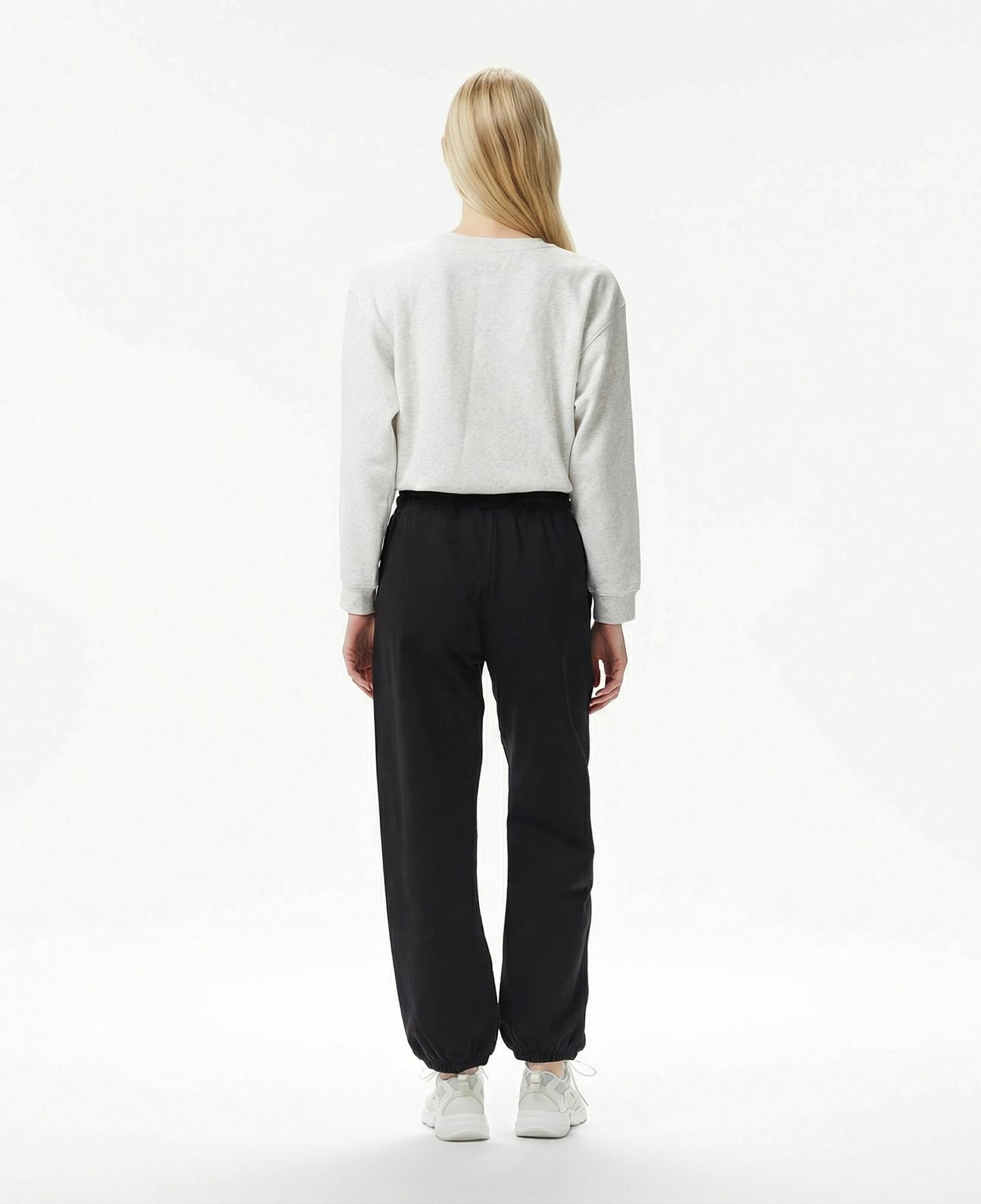 Calvin Klein Premium Terry Emblem Relaxed Jogger Kadın Siyah Eşofman Altı