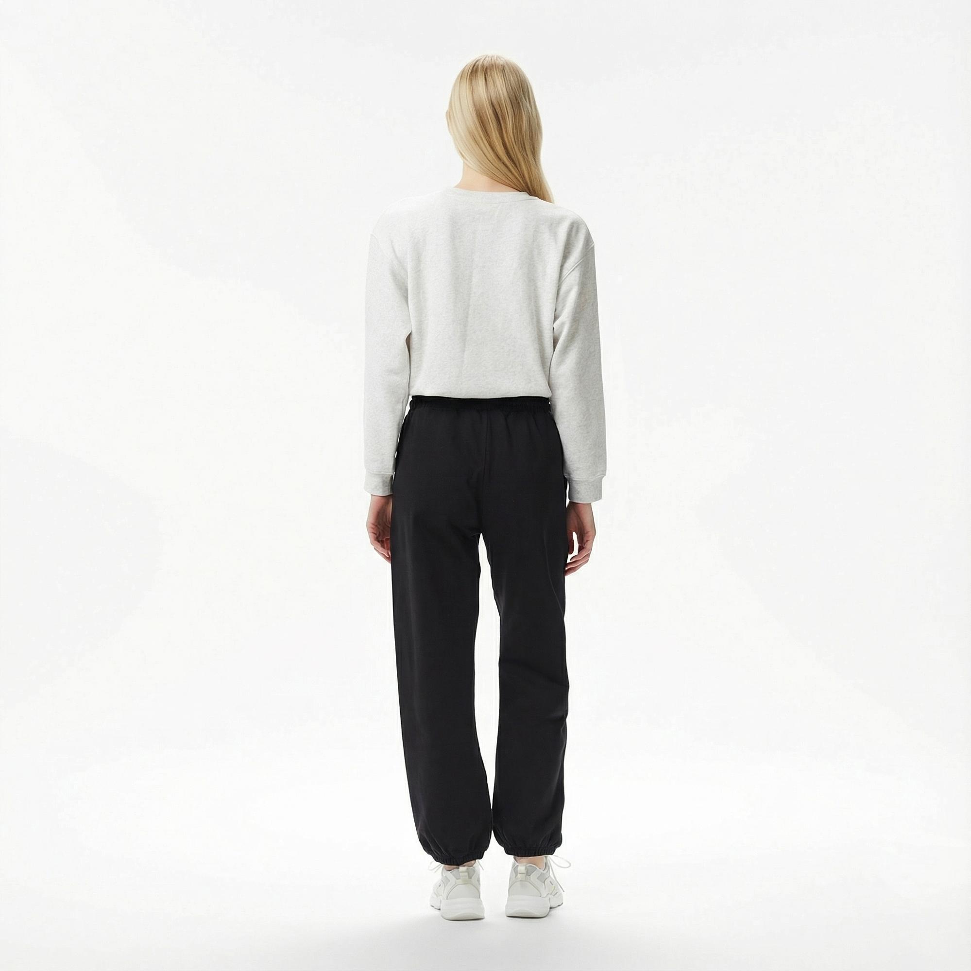 Calvin Klein Premium Terry Emblem Relaxed Jogger Kadın Siyah Eşofman Altı