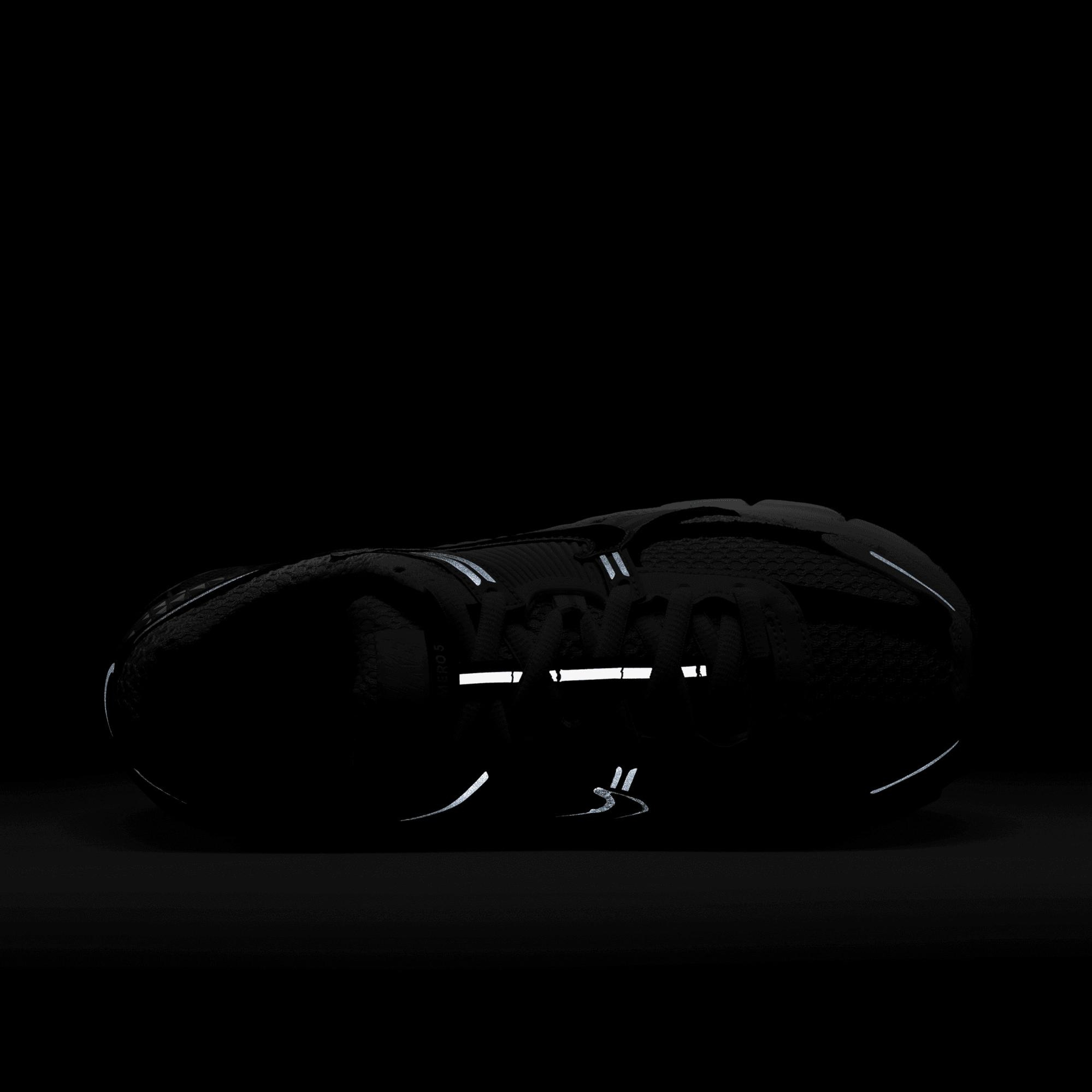 Nike Zoom Vomero 5 Kadın Gri Spor Ayakkabı