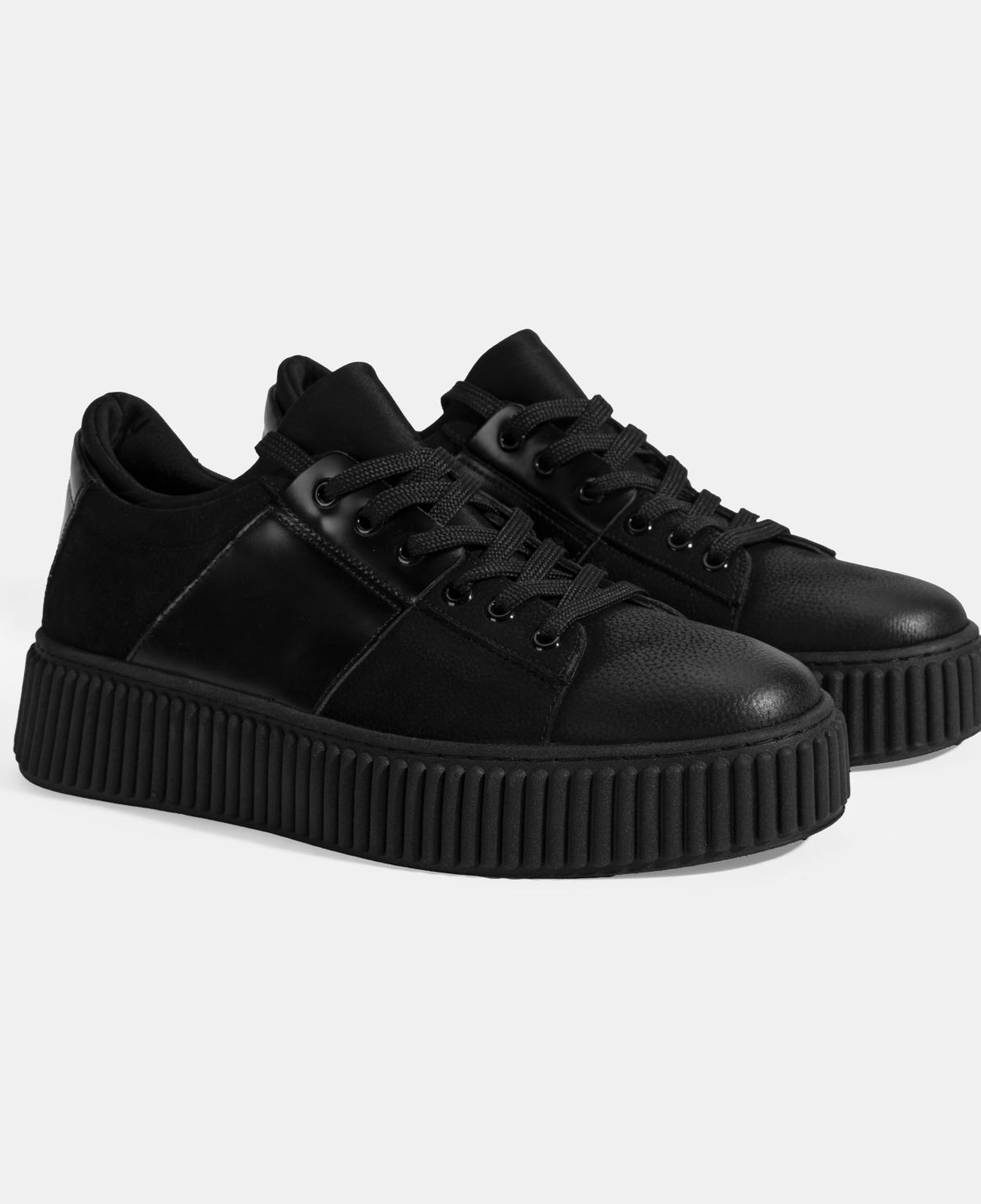 Erkek Siyah Bağcıklı Deri Spor Ayakkabı