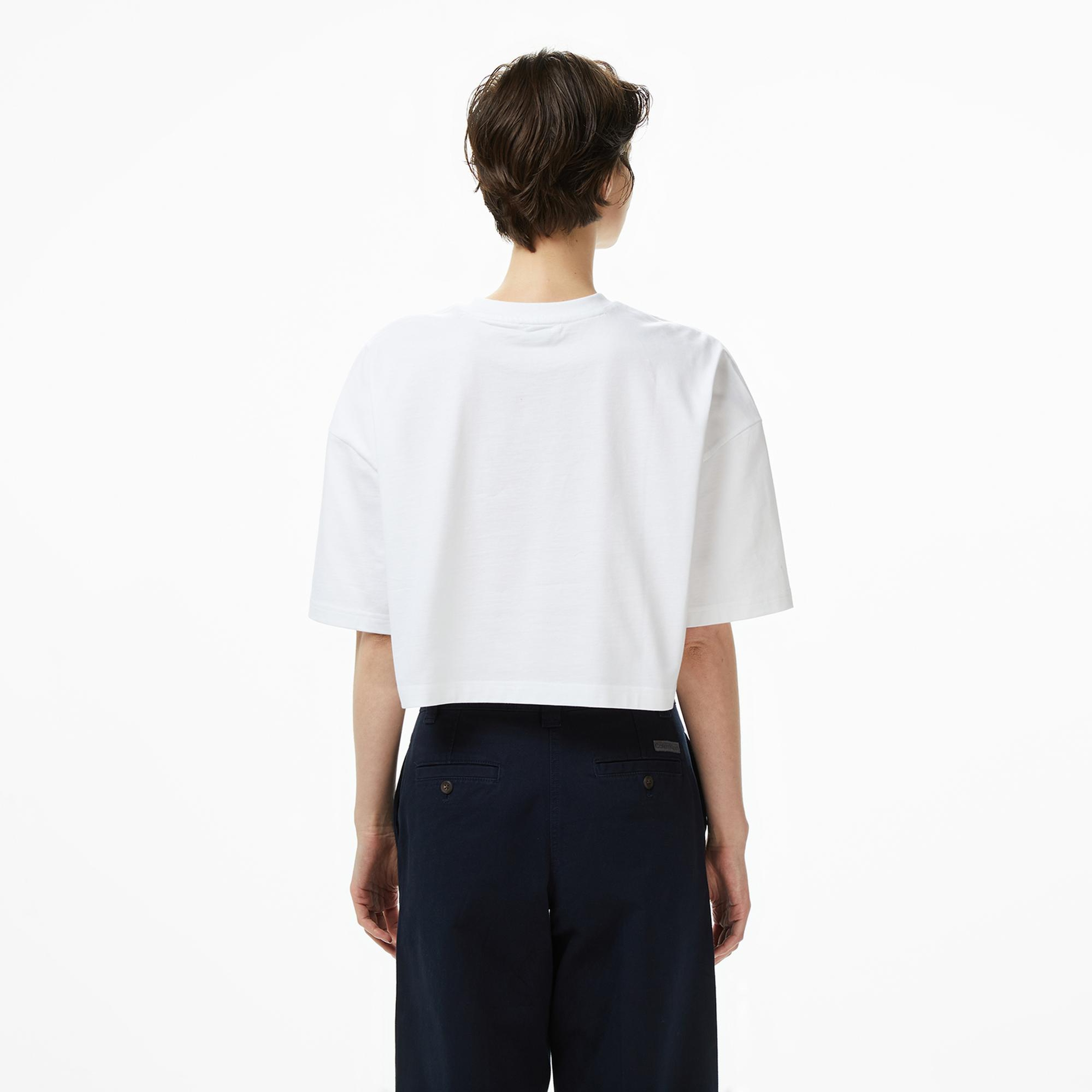 Calvin Klein Cropped Boxy Chain Stitch Logo Kadın Beyaz Crop T-Shirt