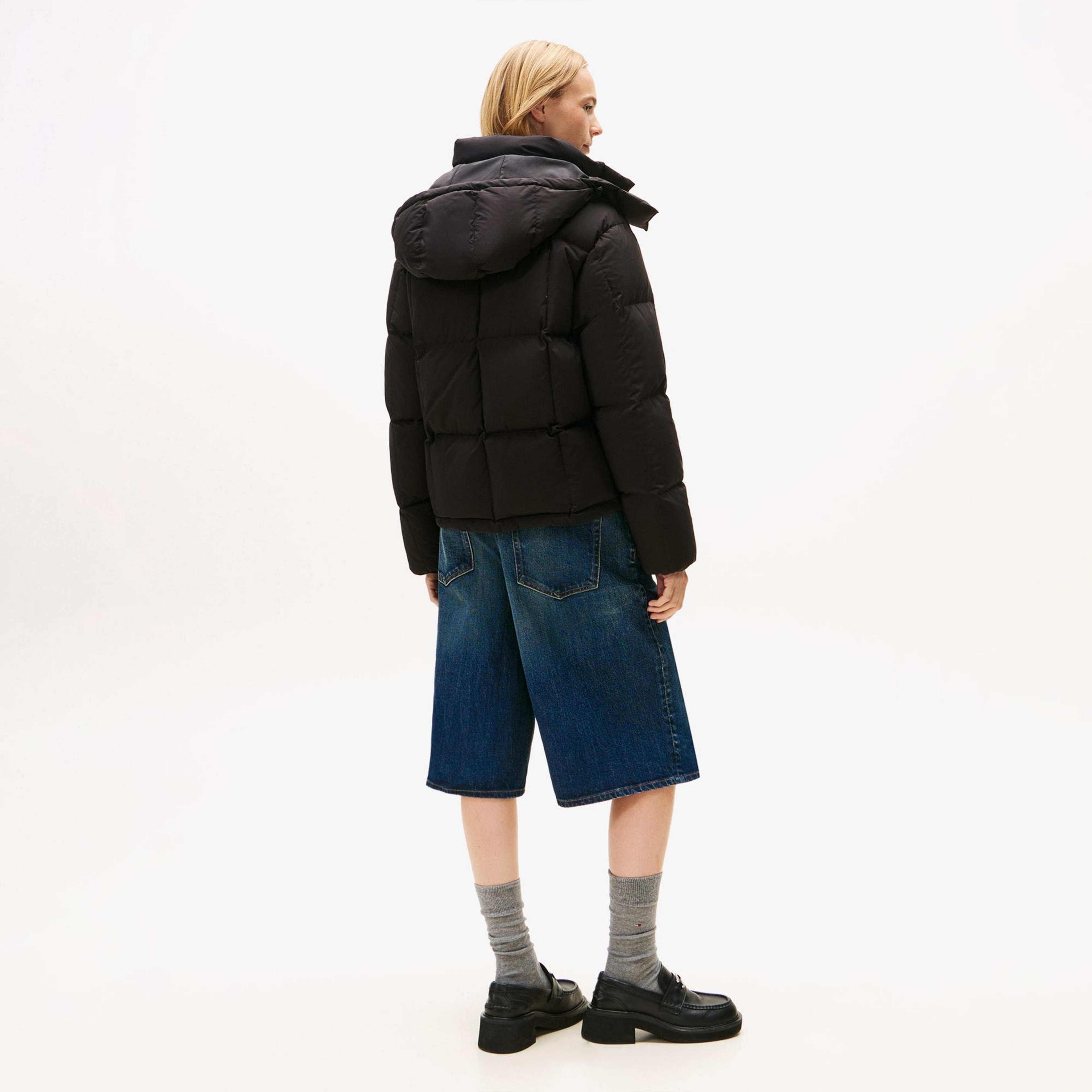 Tommy Jeans Alaska Grid Kadın Siyah Puffer Mont