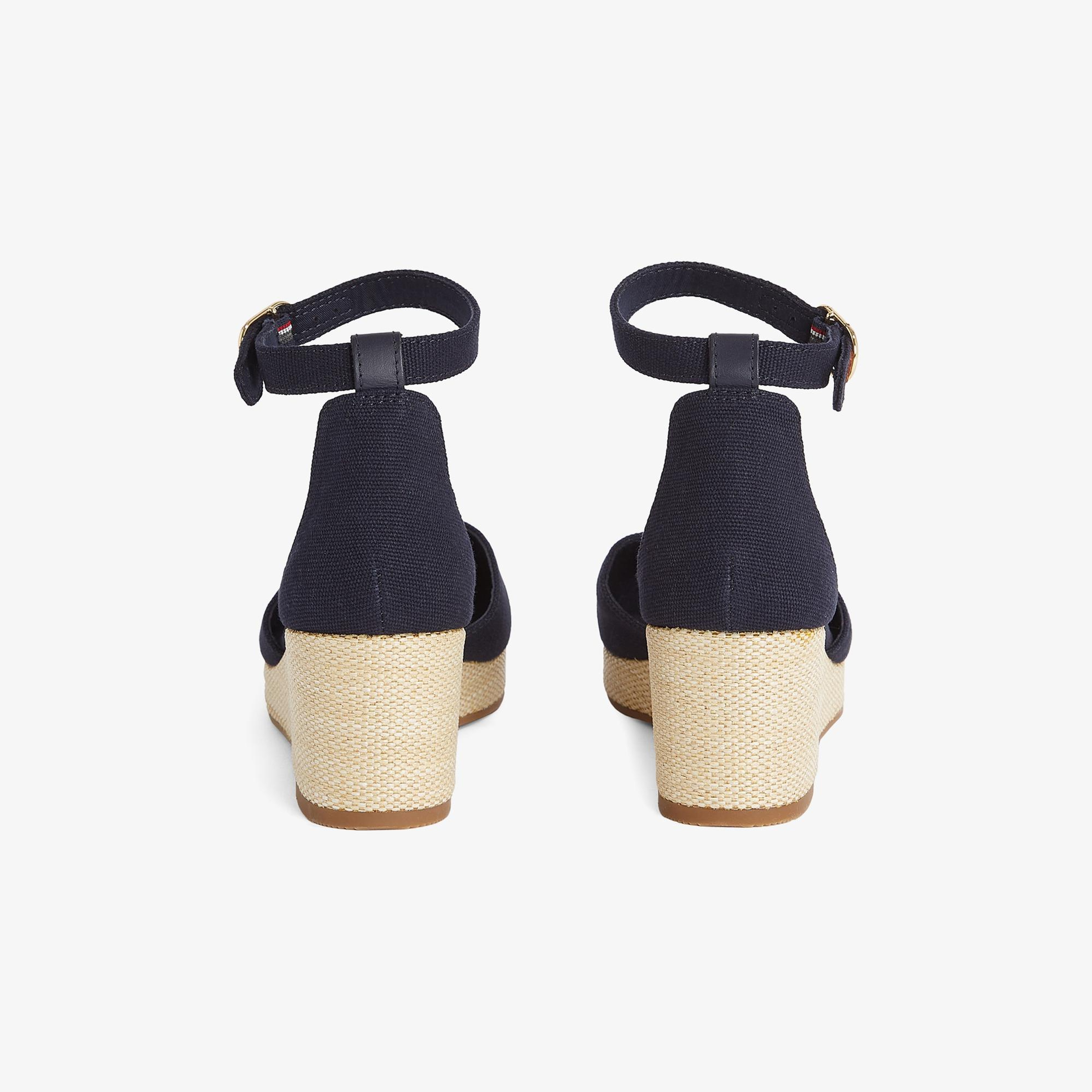 Tommy Hilfiger Flag Closed Toe Mid Wedge Kadın Lacivert Sandalet