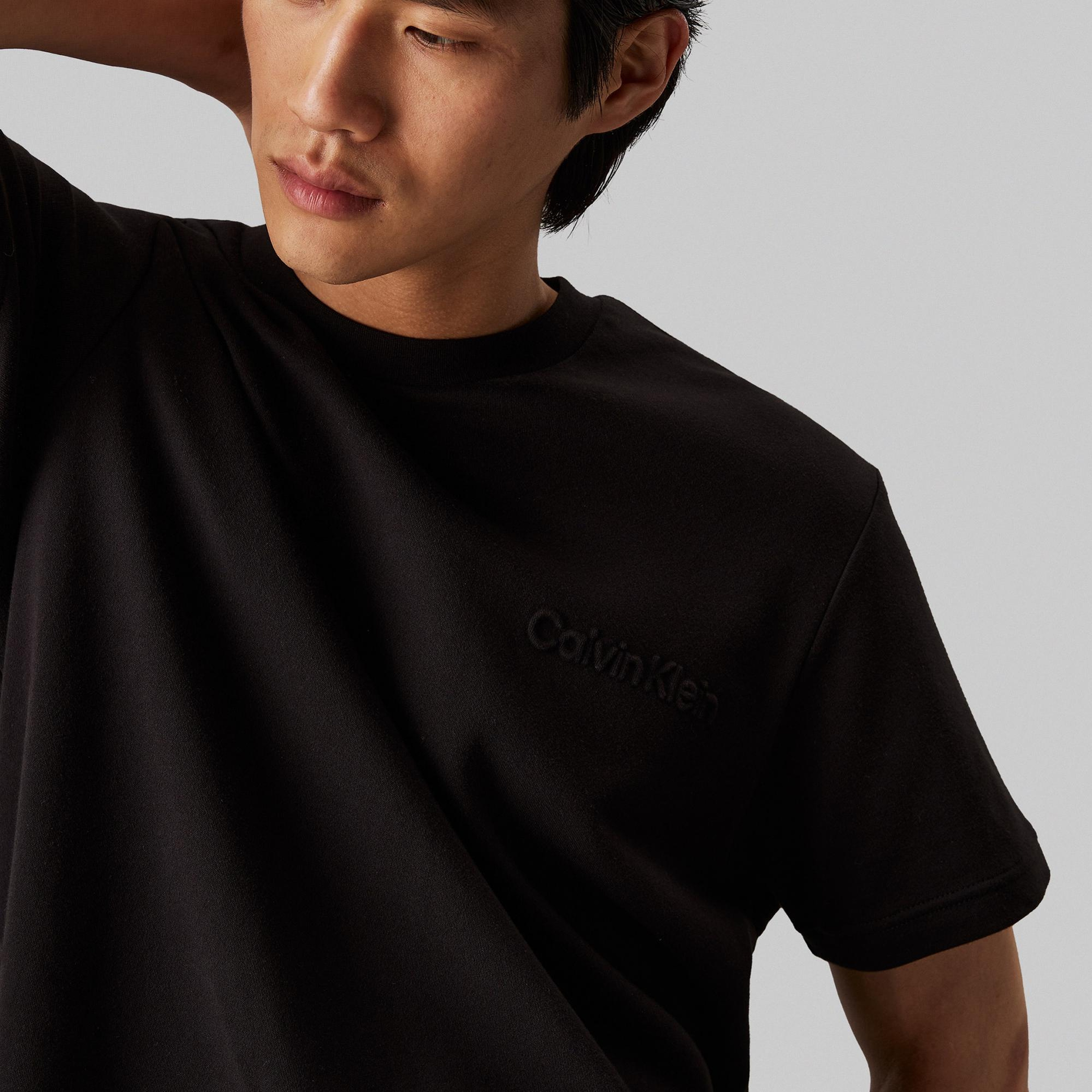 Calvin Klein Embossed Logo Erkek Siyah T-Shirt