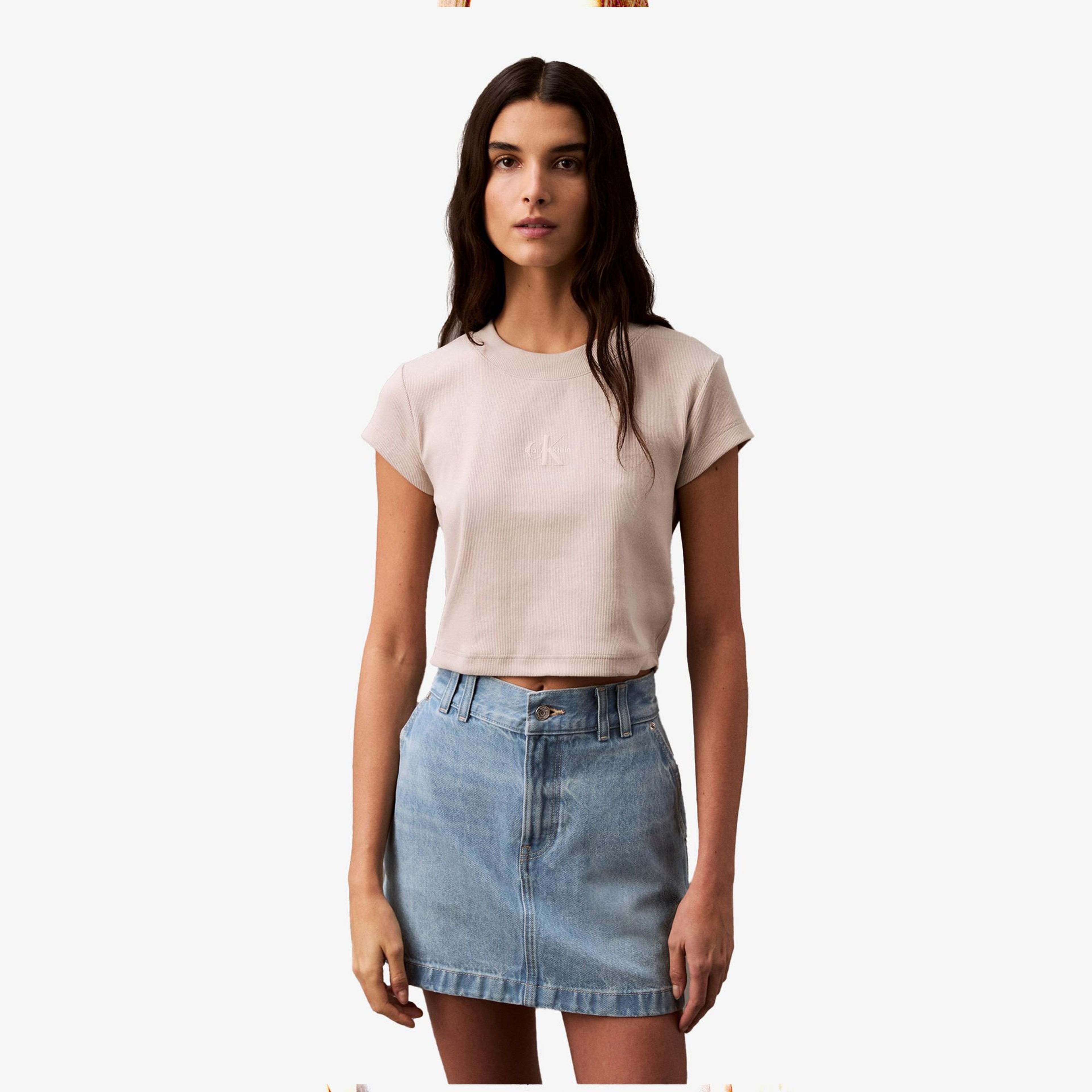 Calvin Klein Monogram Kadın Bej T-Shirt