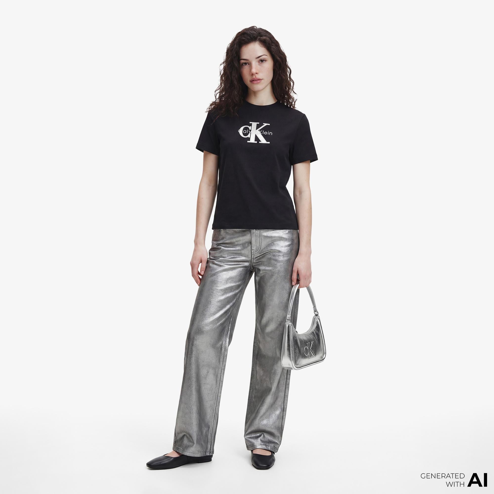Calvin Klein Classic Monologo Metallic Kadın Siyah T-Shirt