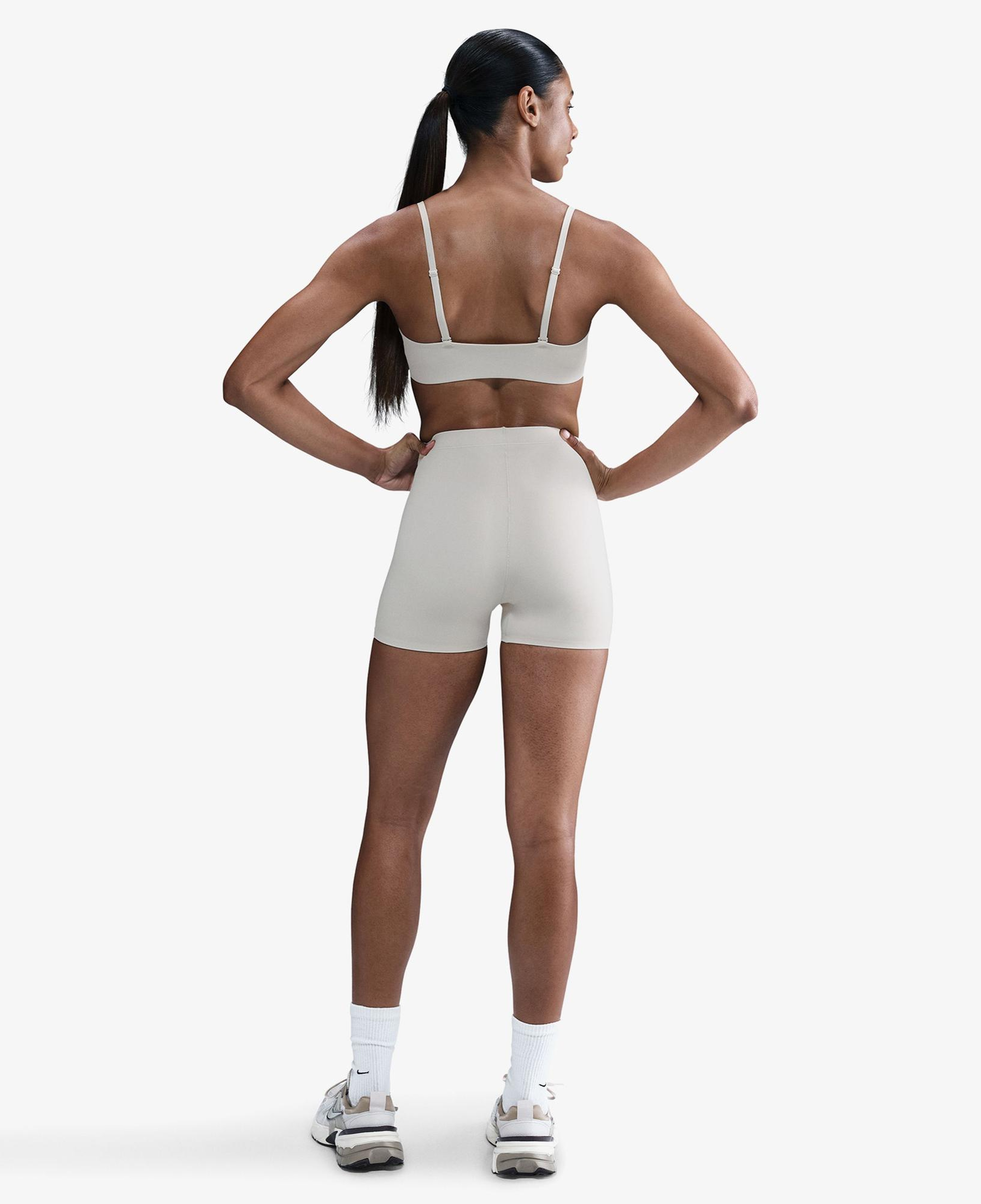 Nike Dri-Fit Form Kadın Beyaz Bra