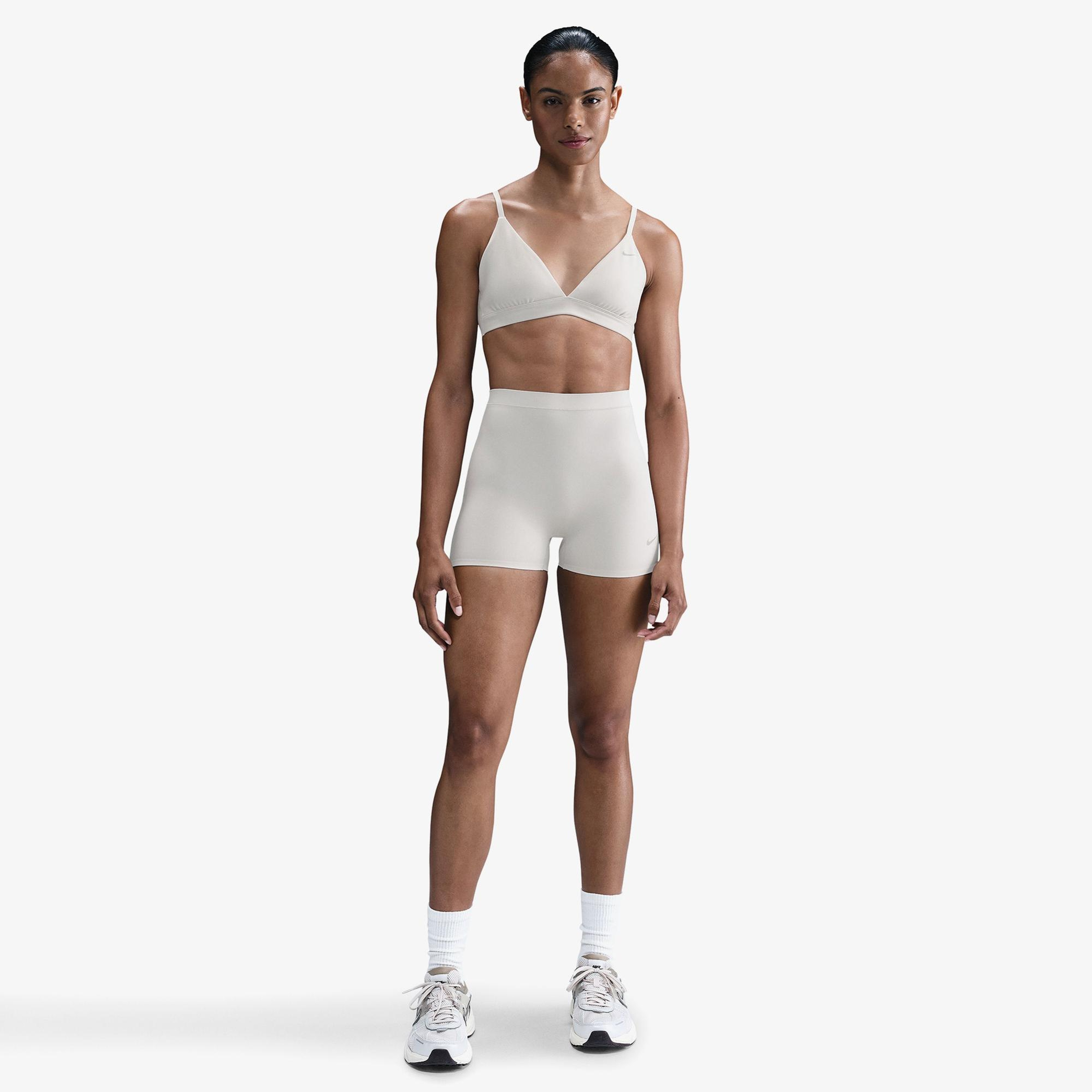 Nike Dri-Fit Form Kadın Beyaz Bra