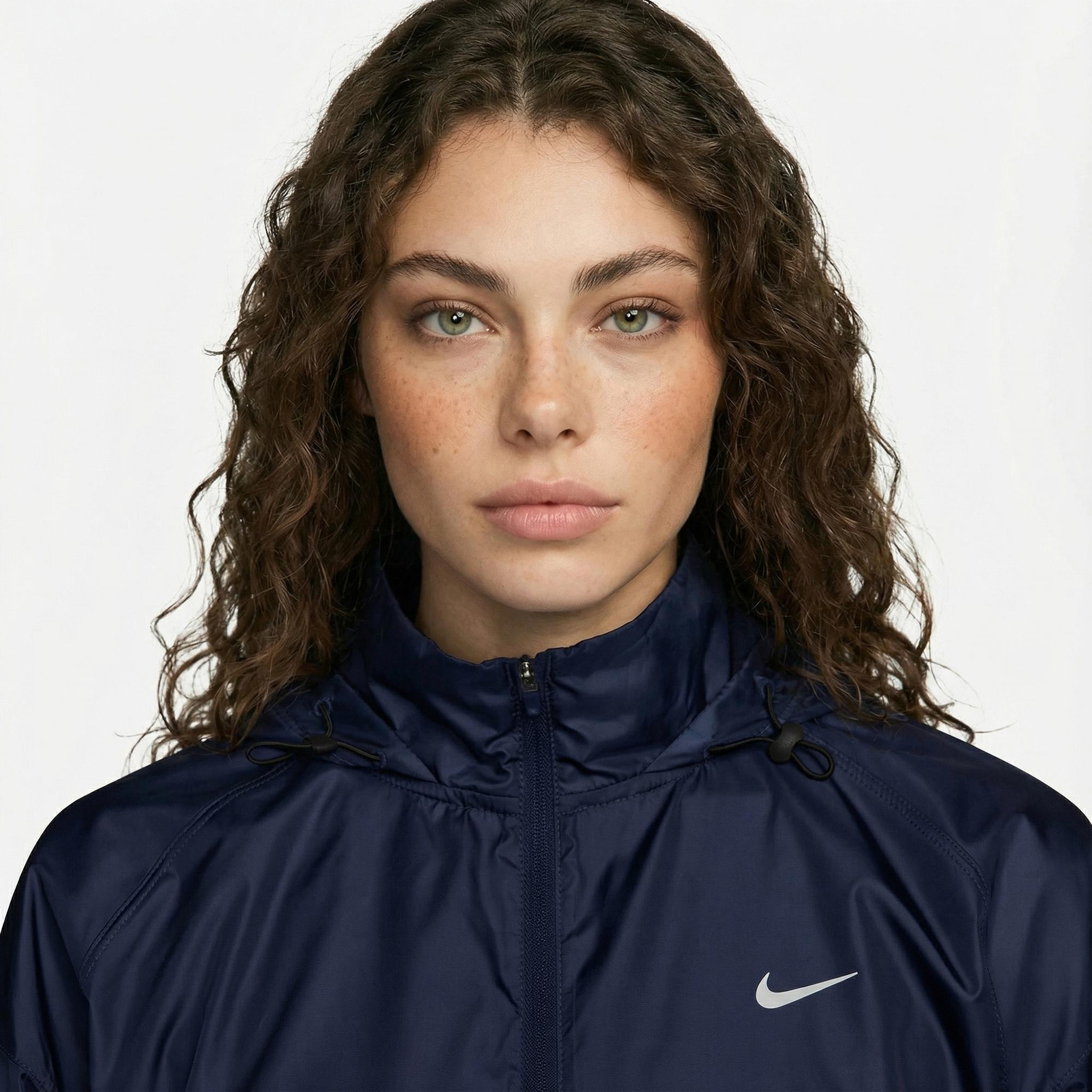 Nike Tempo Repel Kadın Lacivert Yağmurluk