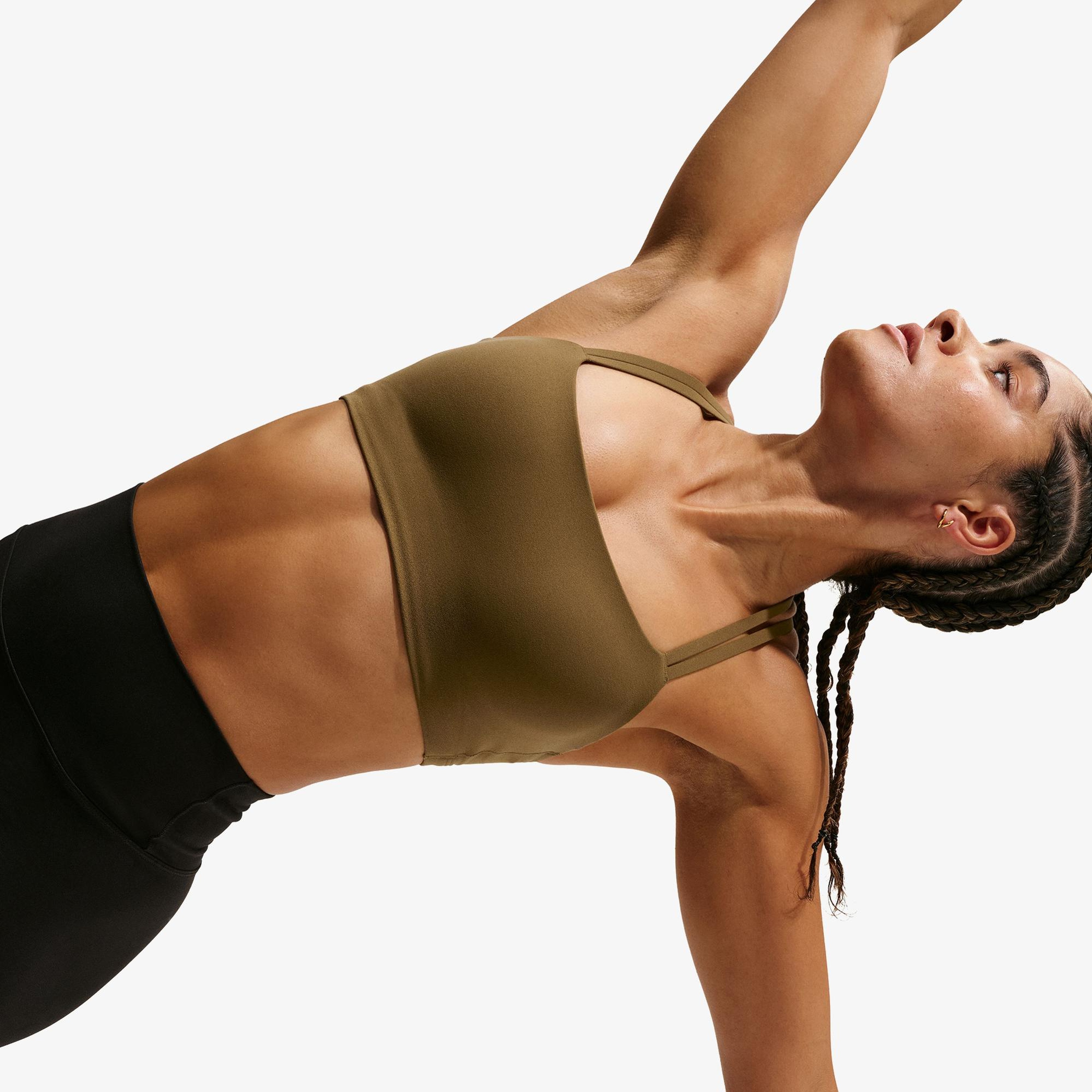 Nike Dri-Fit Zenvy Strappy Kadın Haki Bra