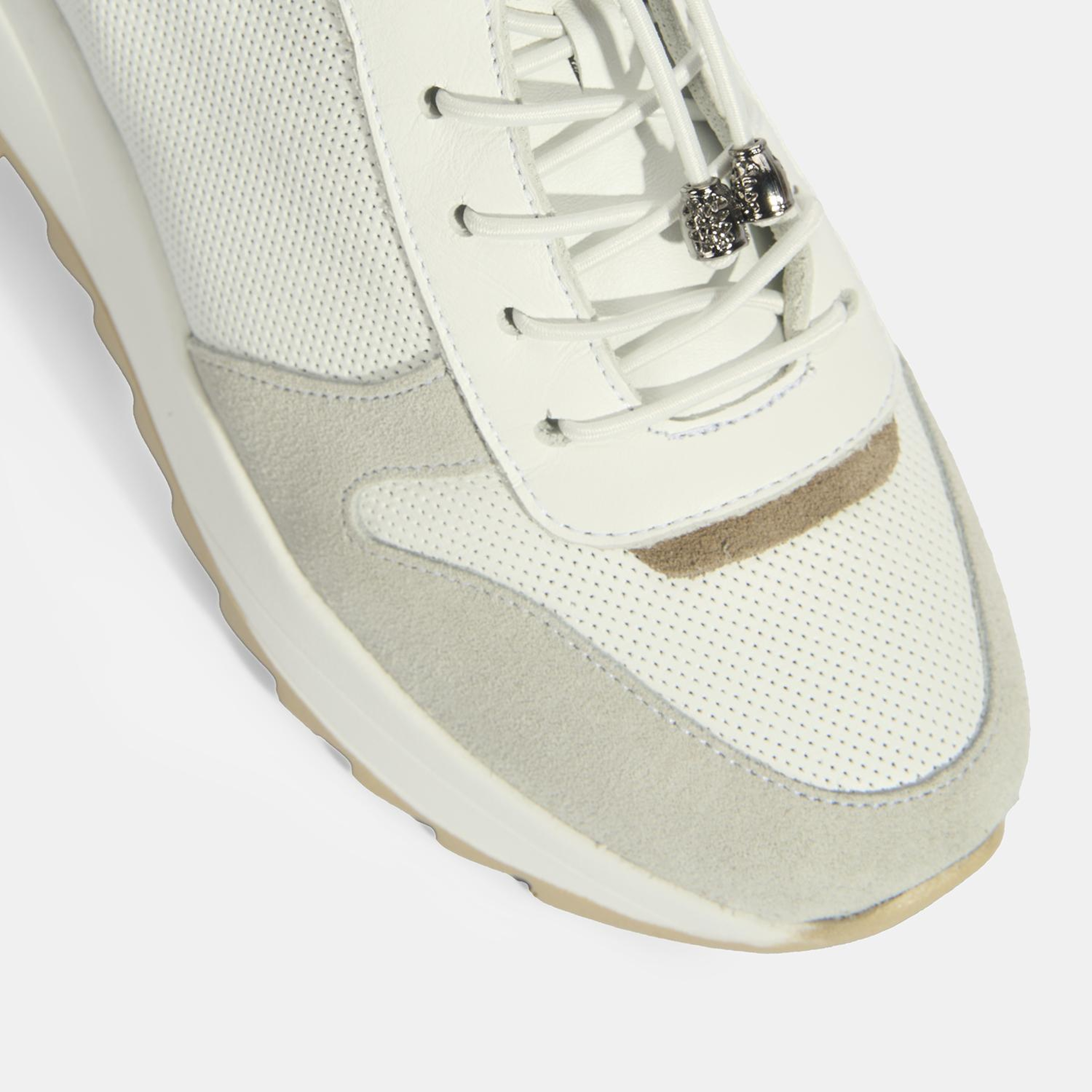 Kadın Beyaz Bağcıklı Deri Detaylı Spor Ayakkabı