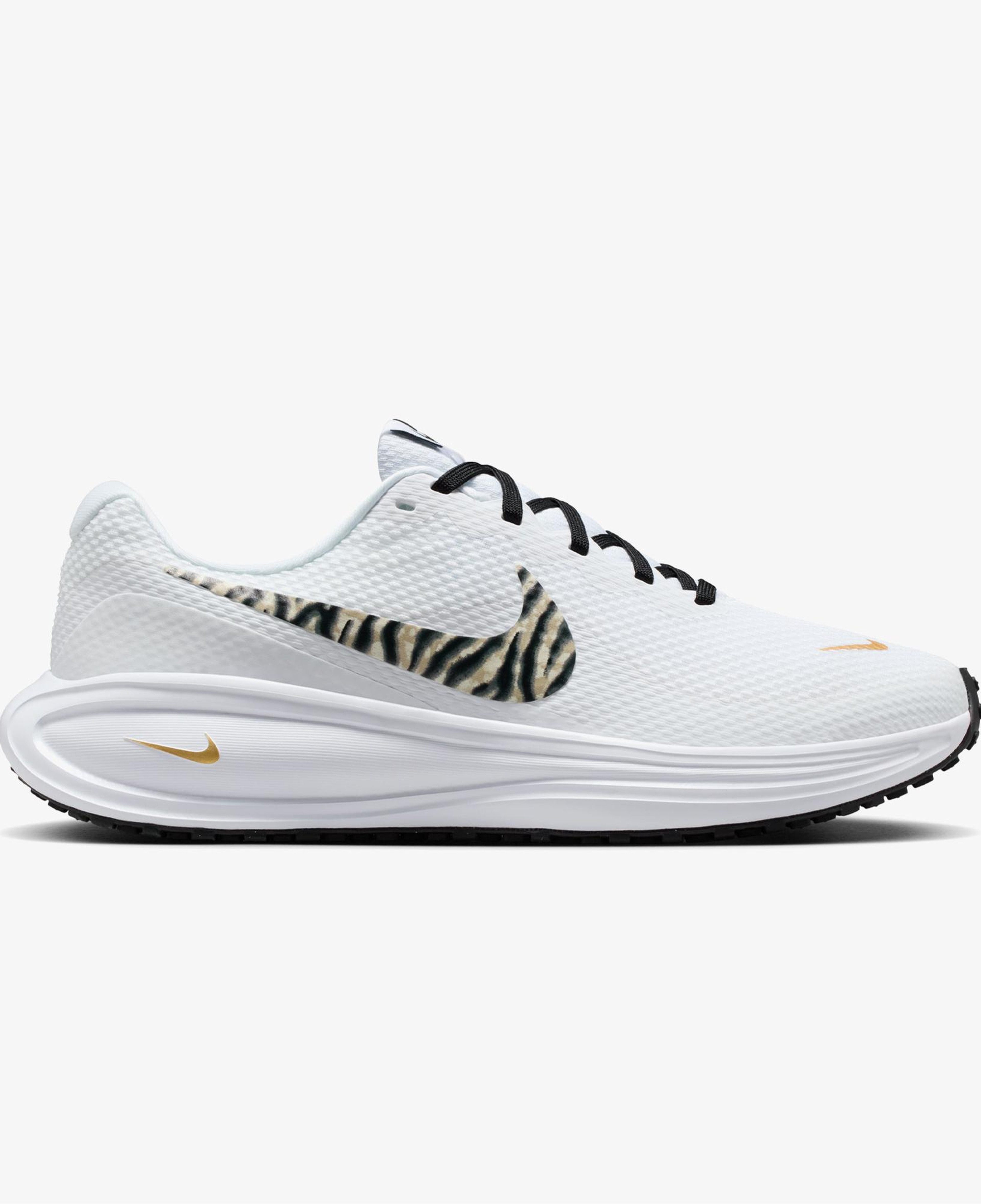 Nike Revolution 8 Kadın Beyaz Koşu Ayakkabısı