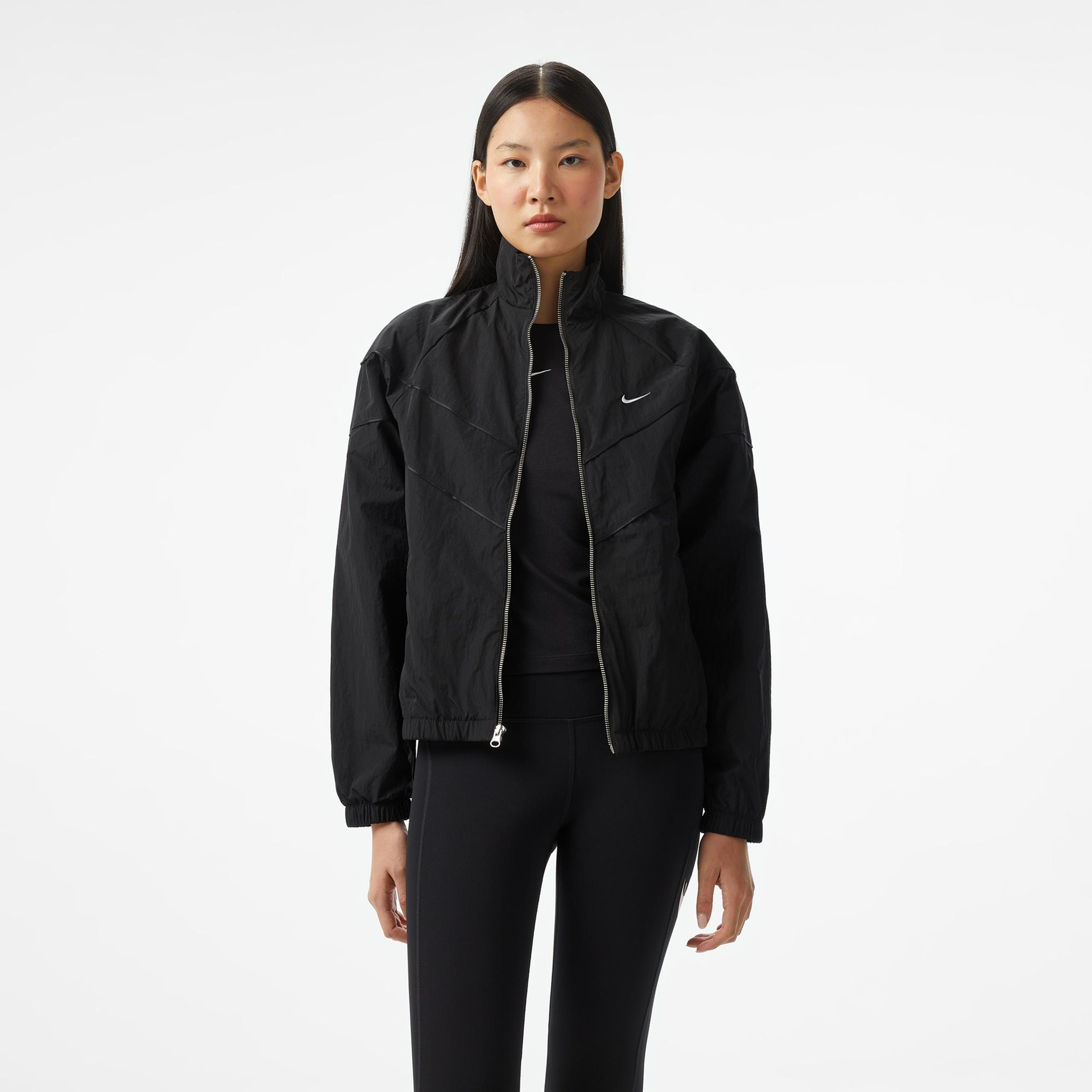 Nike Sportswear Windrunner Woven Kadın Siyah Ceket