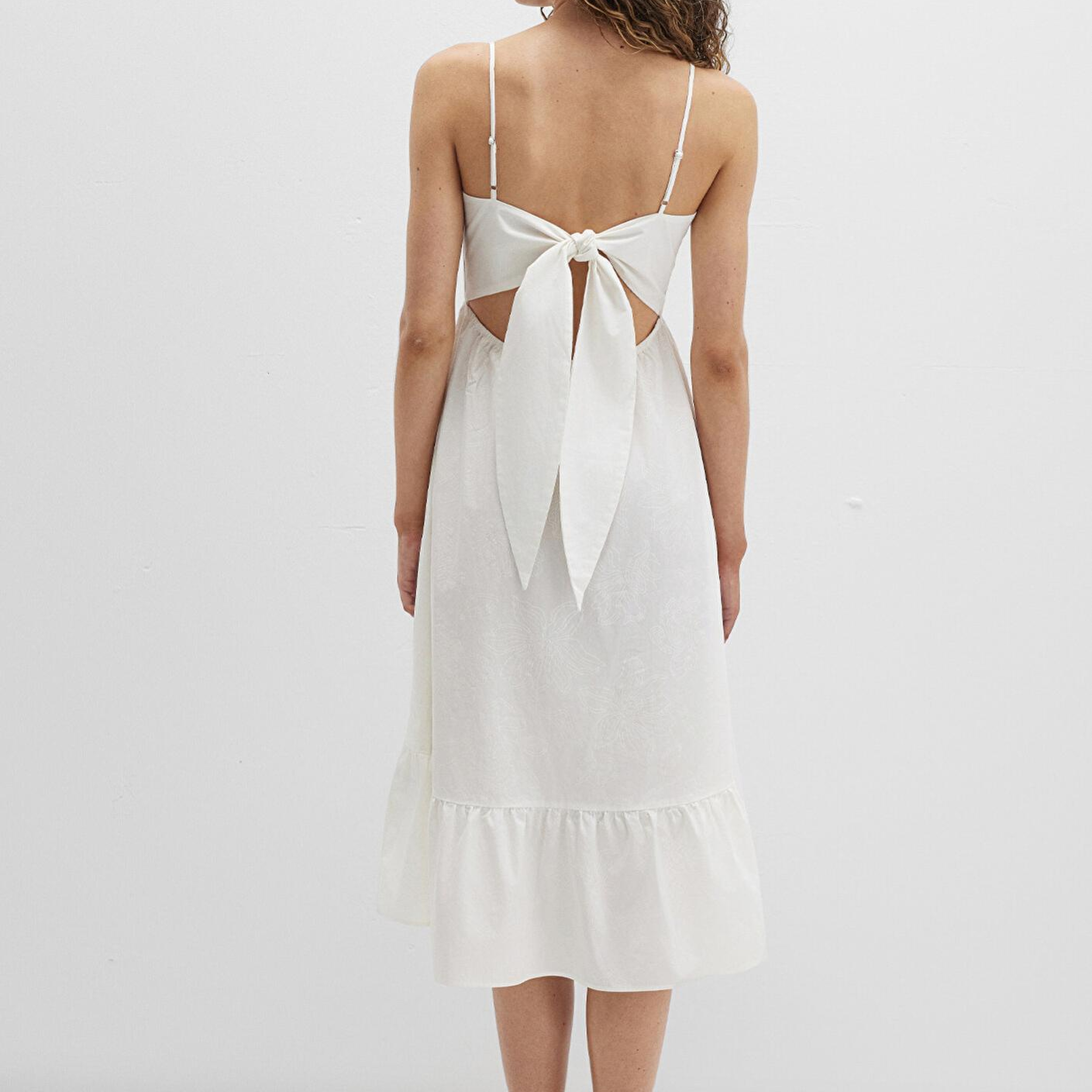 Mavi Sırt Detaylı Beyaz Elbise 1310804-70057