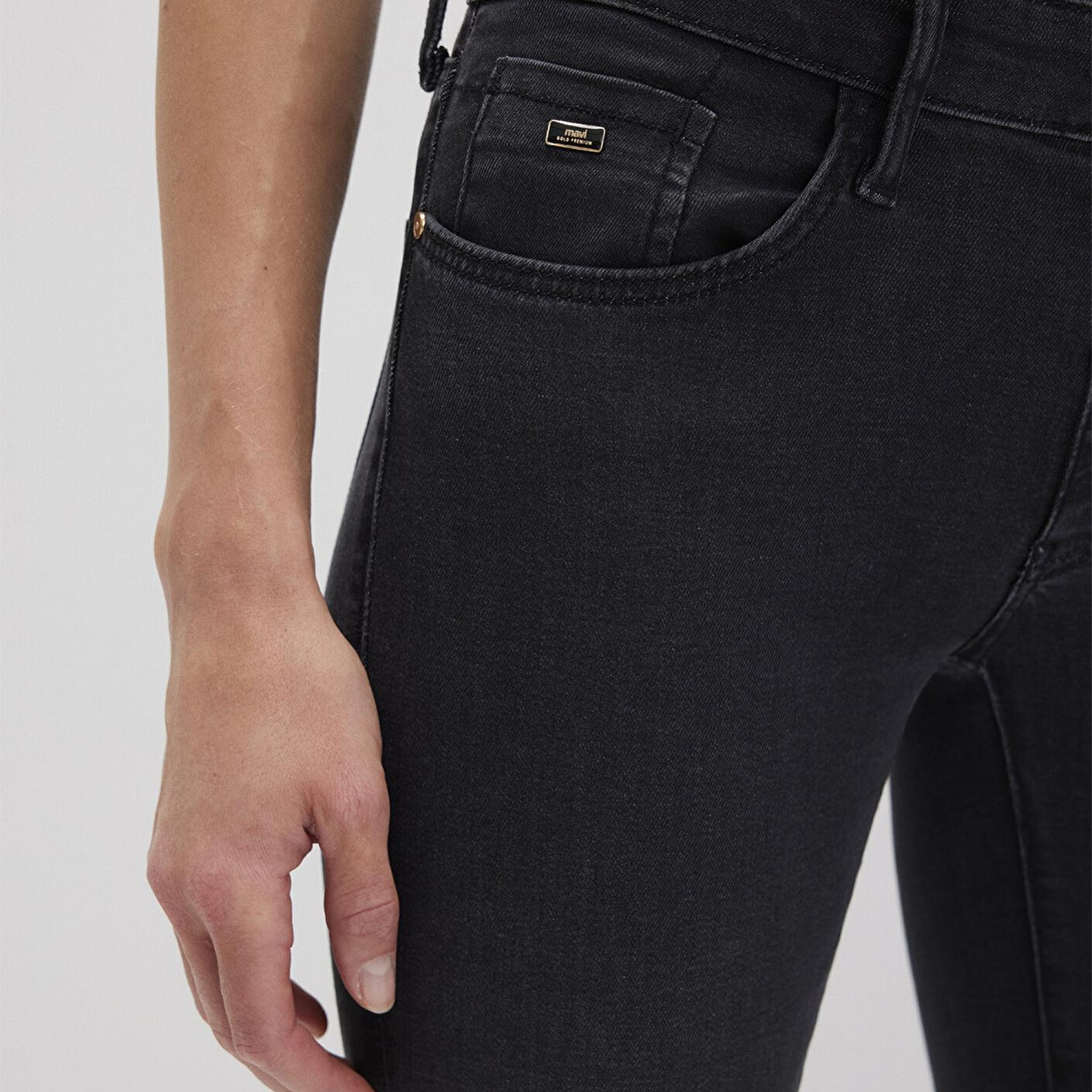 Mavi Mona Gold Premium Koyu Gri Smoke Jean Pantolon 1049790521