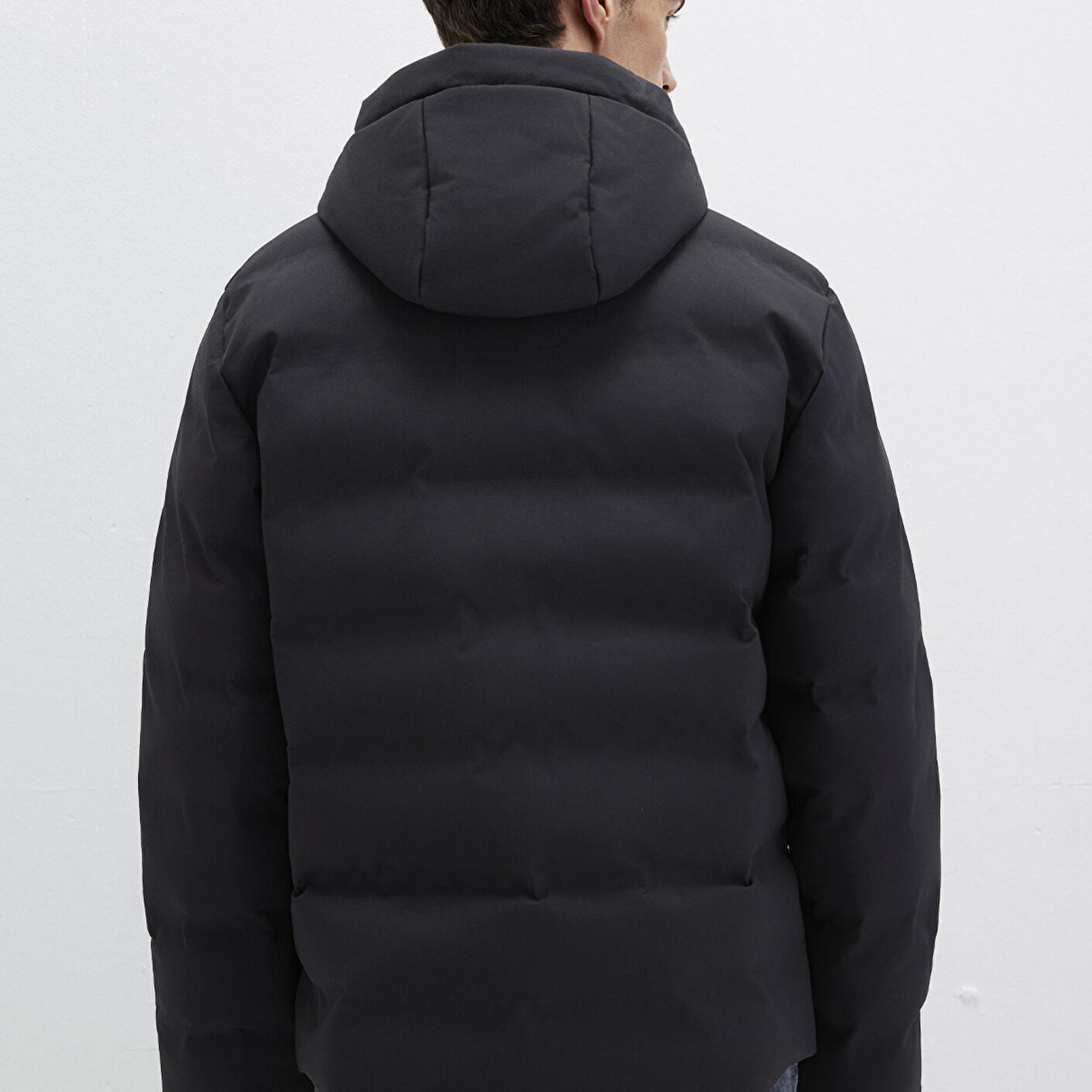 Mavi Kapüşonlu Siyah Şişme Mont 0110652-71379