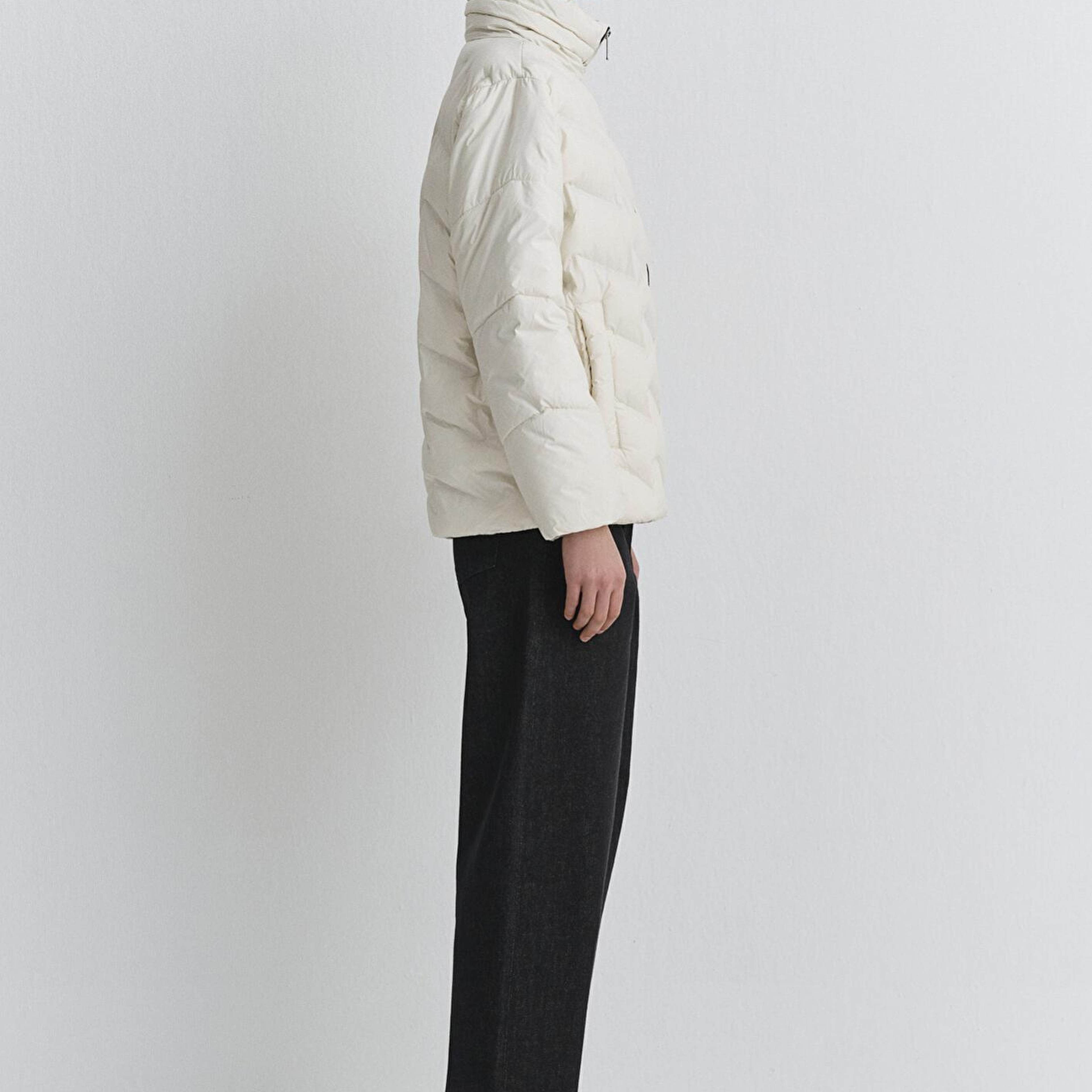 Mavi Su İtici Kapüşonlu Ekru Şişme Mont 1110714-86412