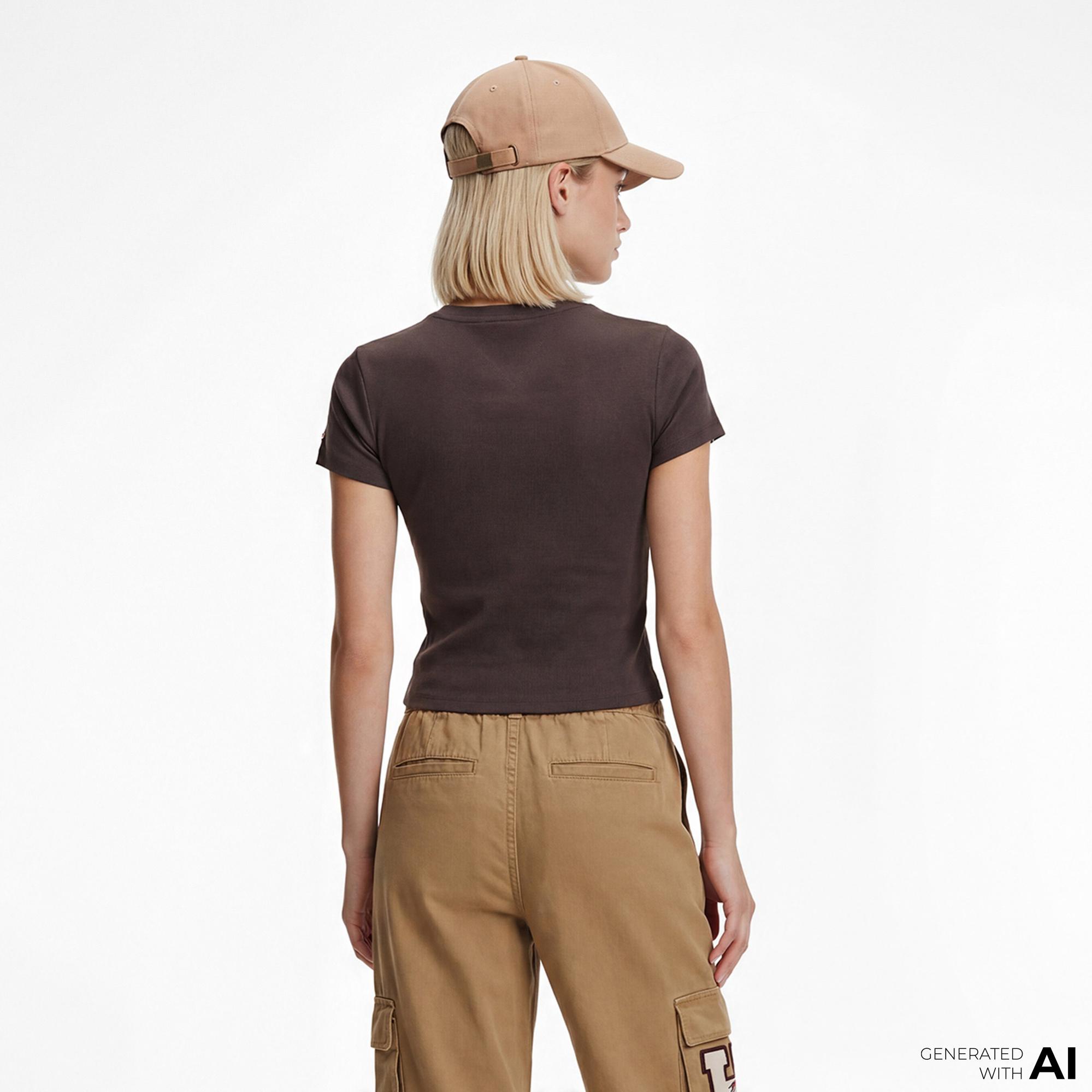 Tommy Hilfiger Essential Logo Kadın Kahverengi T-Shirt