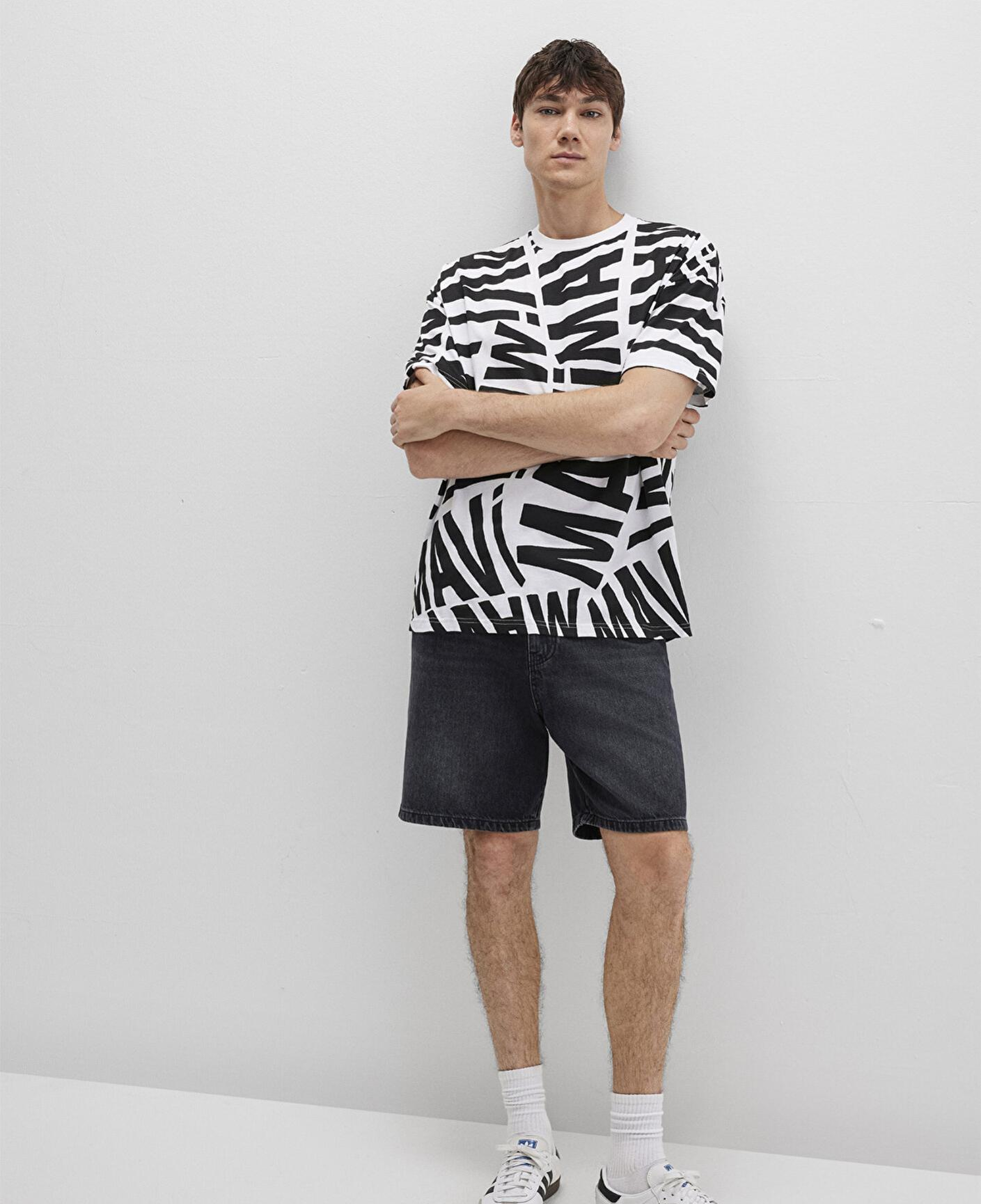 Mavi Mavi Logo Baskılı Siyah Tişört Oversize / Geniş Kesim 0610629-900