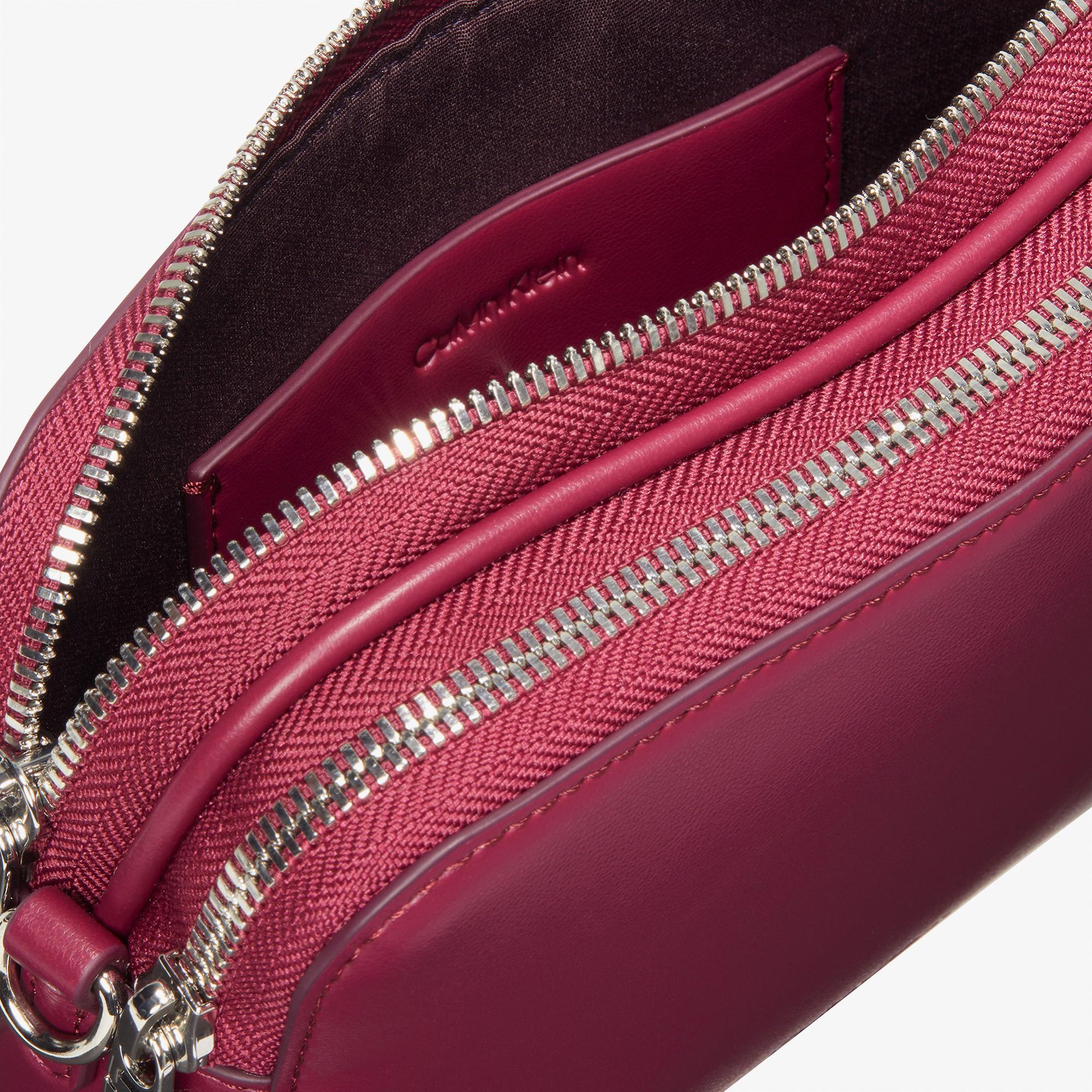 Calvin Klein Webbing Double Strap Camera Kadın Kırmızı Çapraz Çanta