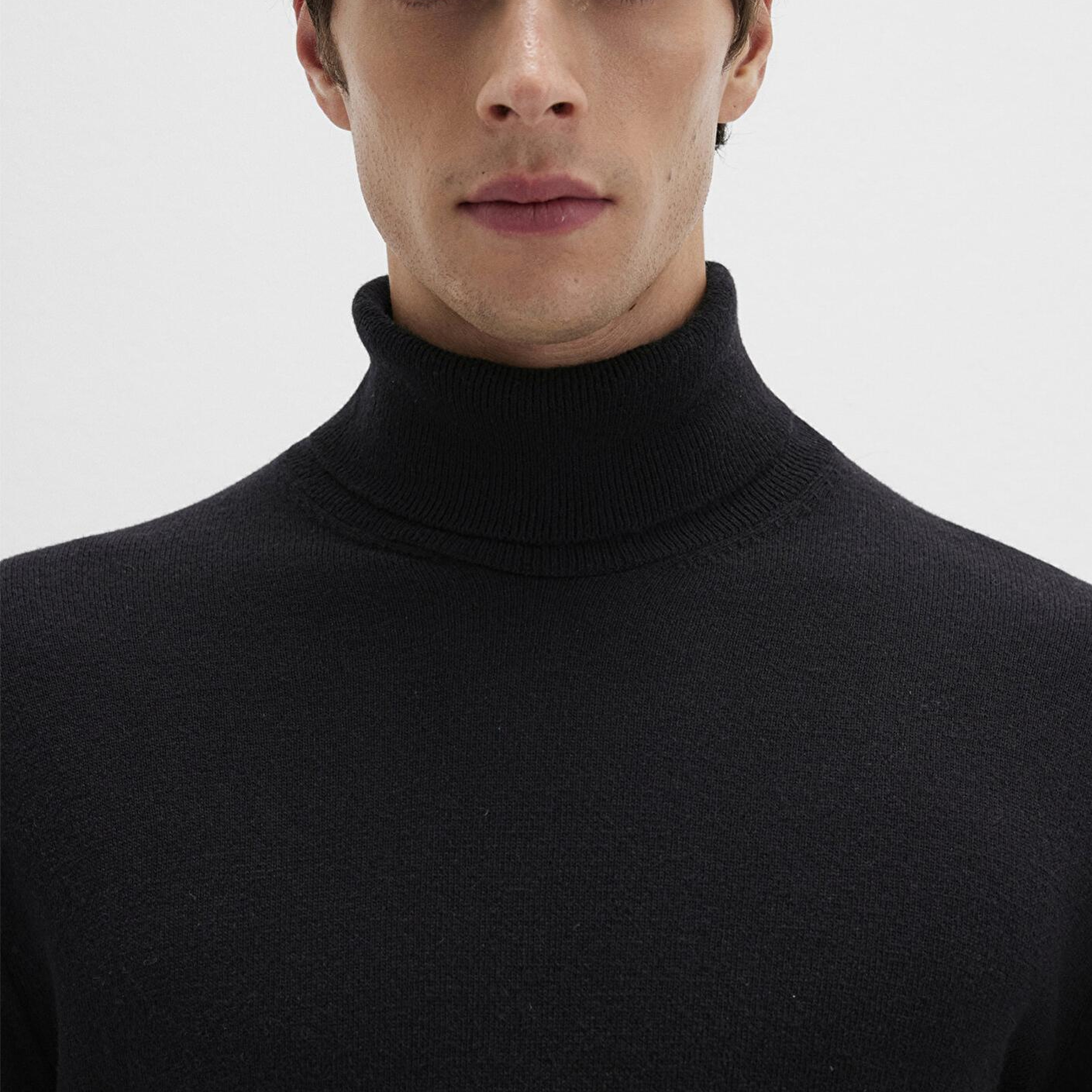 Mavi Yün Karışımlı Boğazlı Siyah Kazak Regular Fit / Normal Kesim 0710372-900