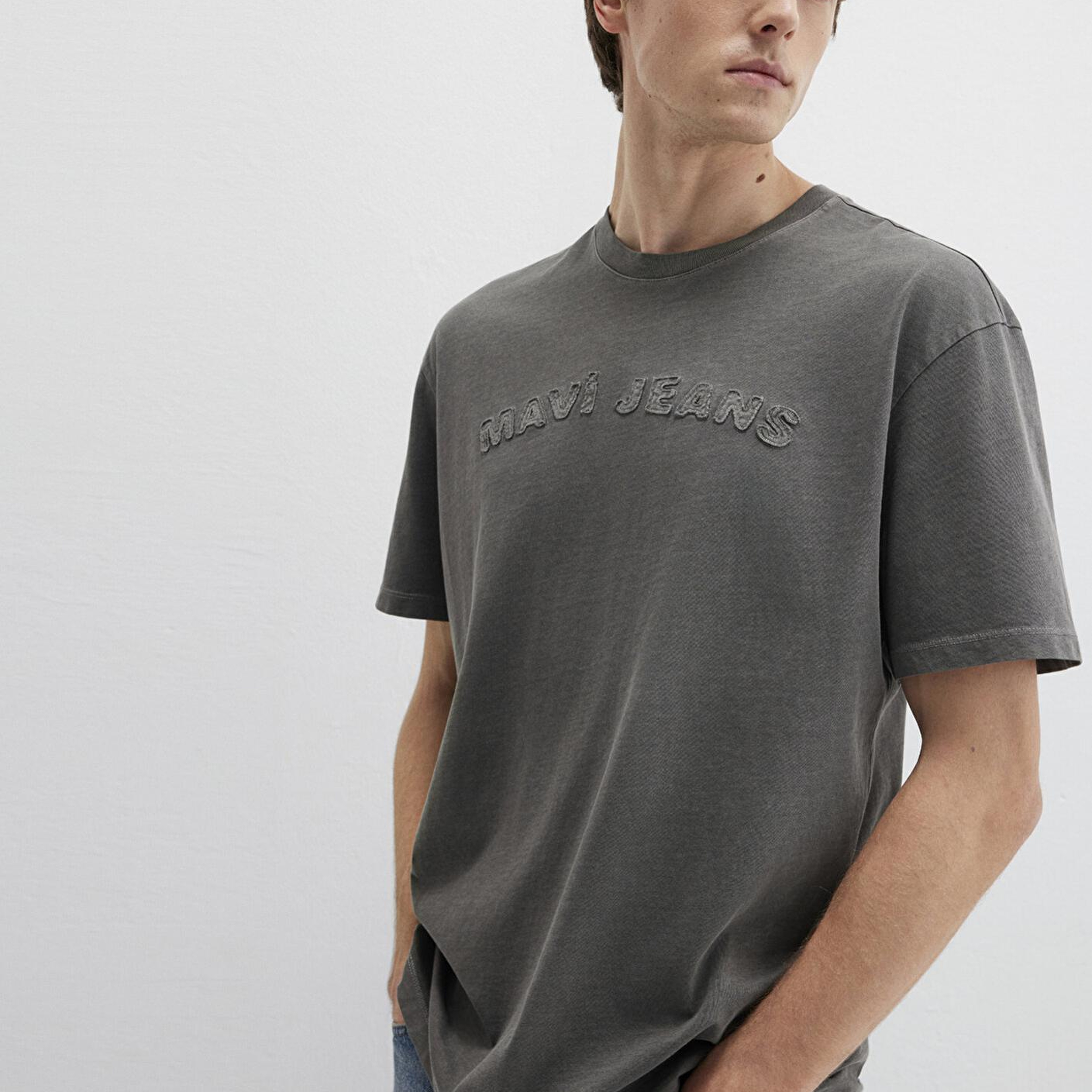 Mavi Mavi Jeans Baskılı Antrasit Tişört Loose Fit / Bol Rahat Kesim 0612953-900