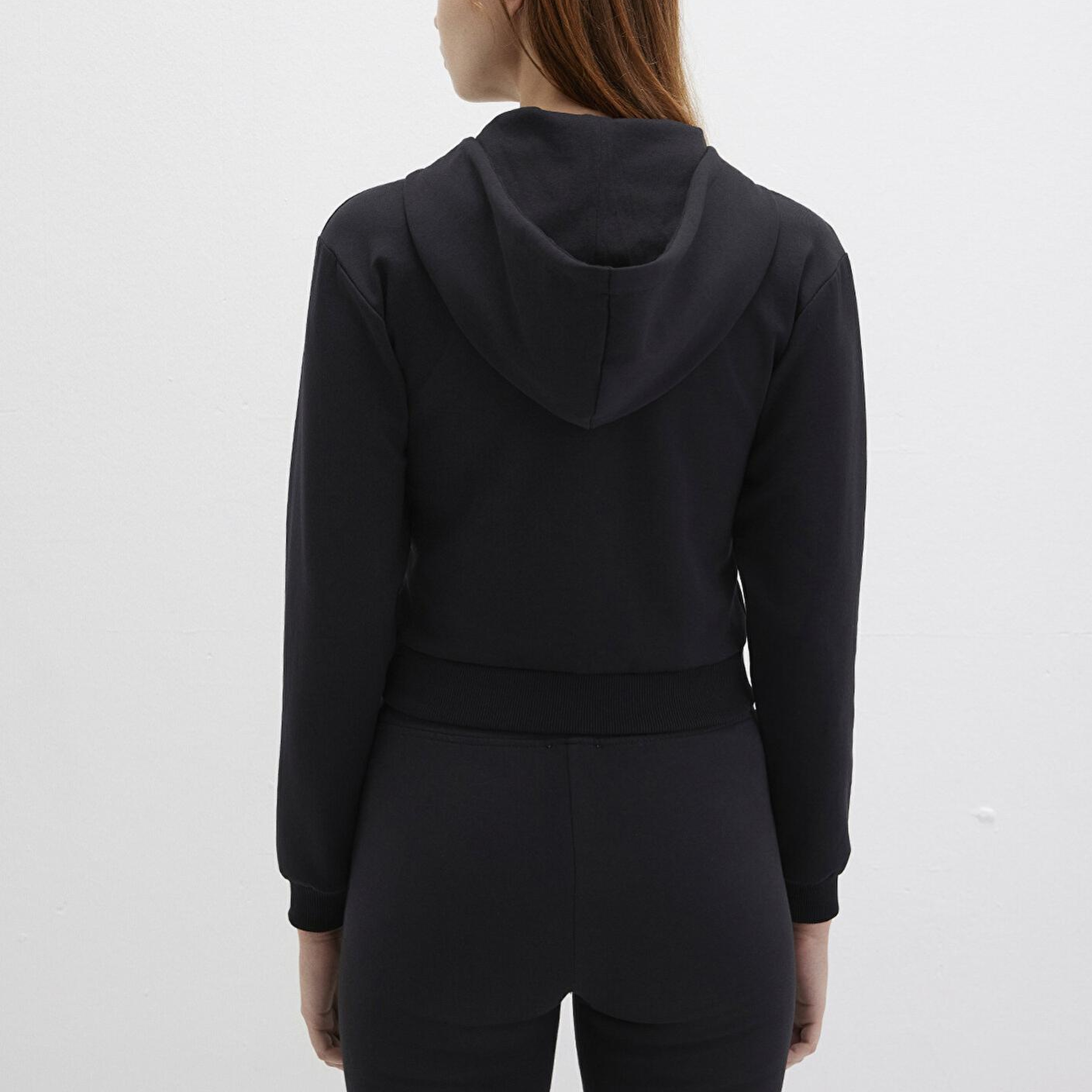 Mavi Kapüşonlu Siyah İnterlok Sweatshirt 1S10424-900