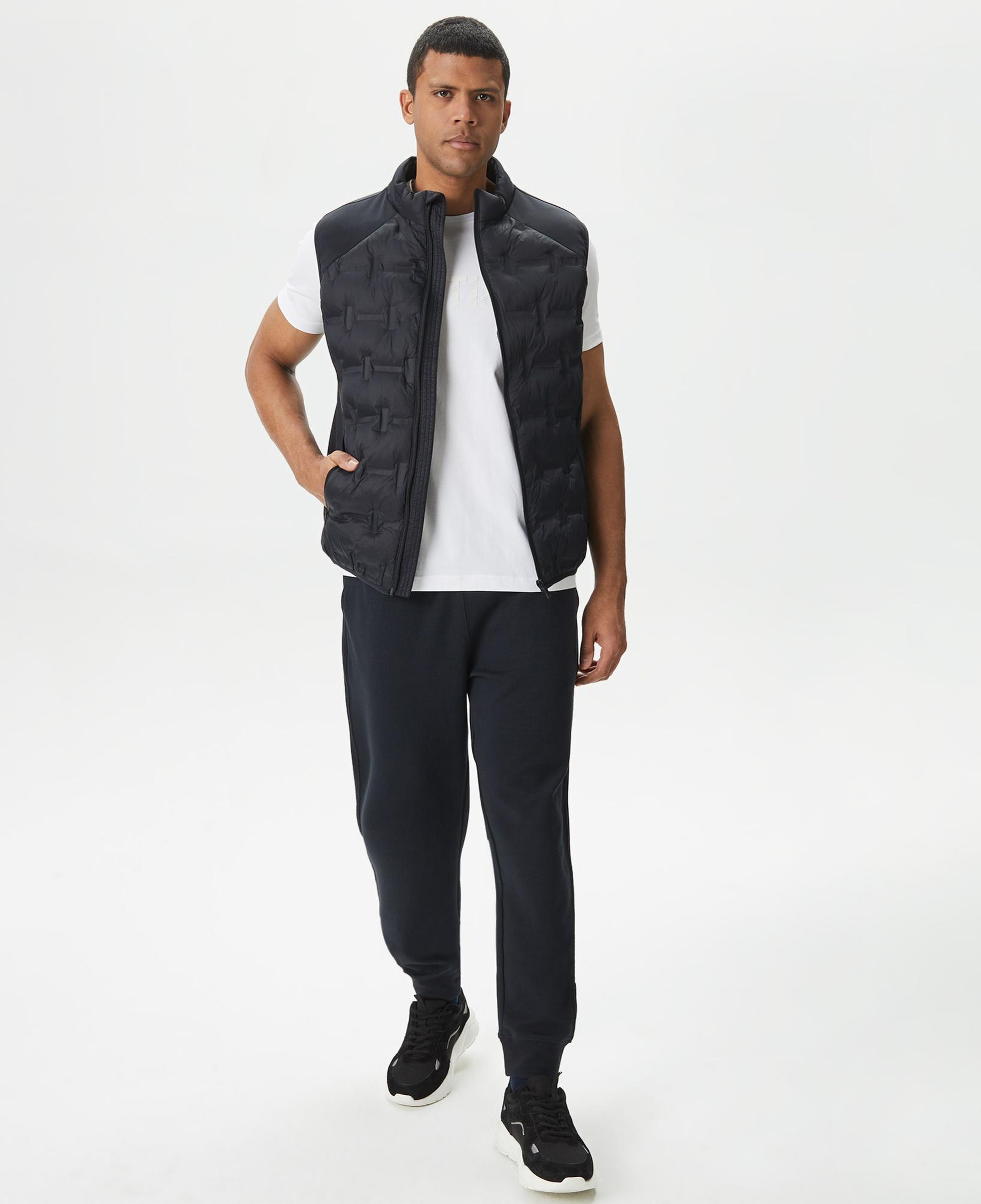 Nautica Erkek Siyah Yelek