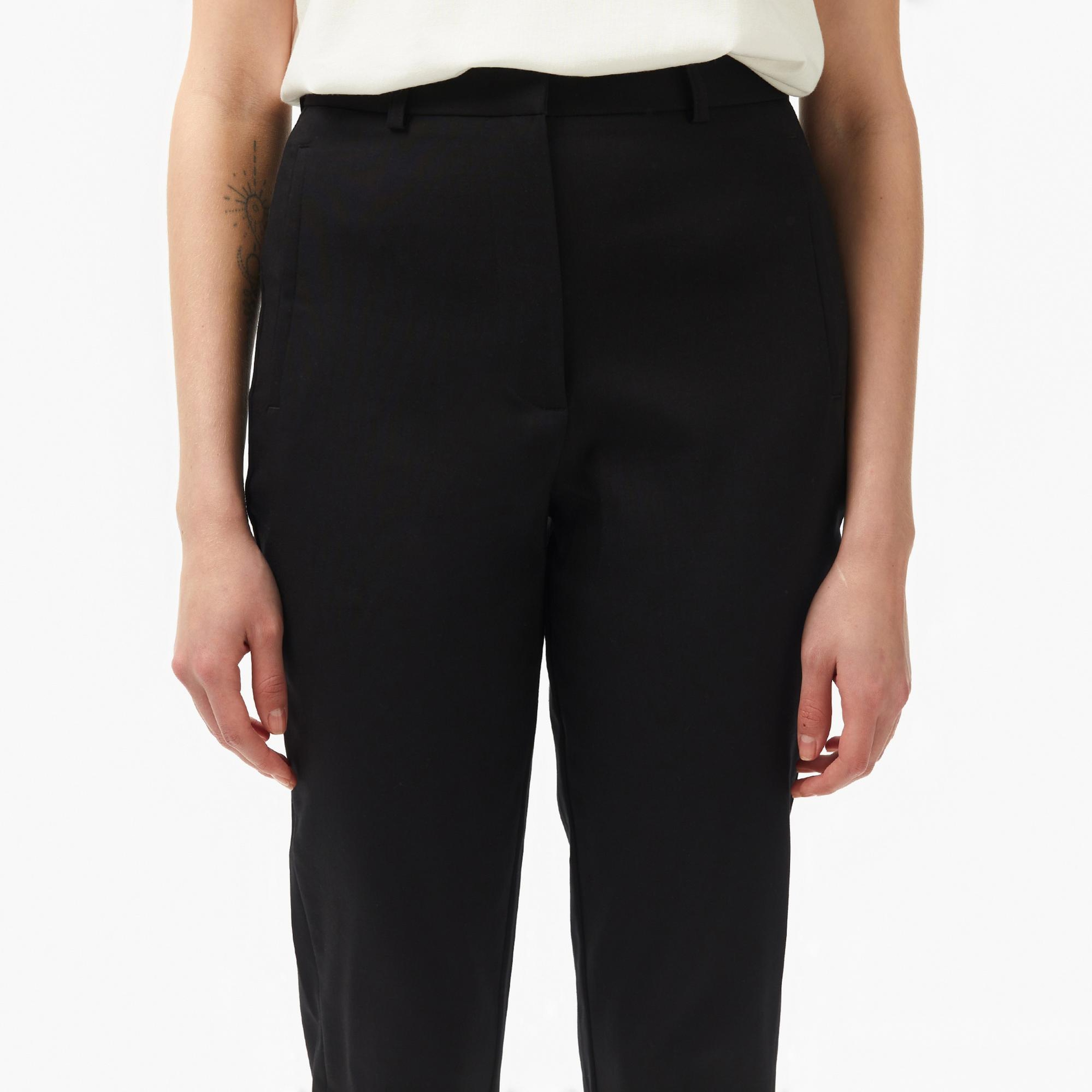 Lacoste Kadın Regular Fit Siyah Pantolon