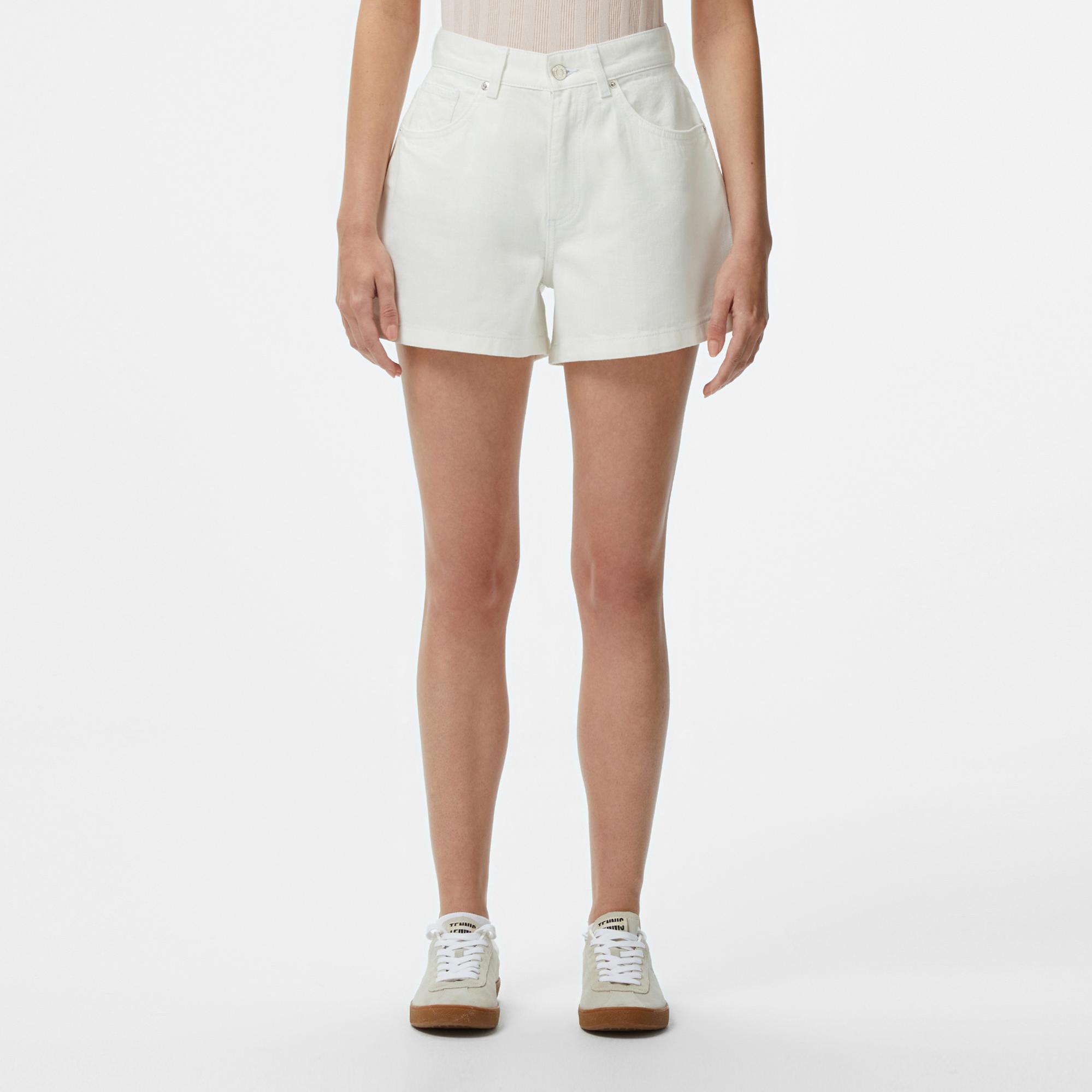 Lacoste Kadın Regular Fit Denim Beyaz Şort