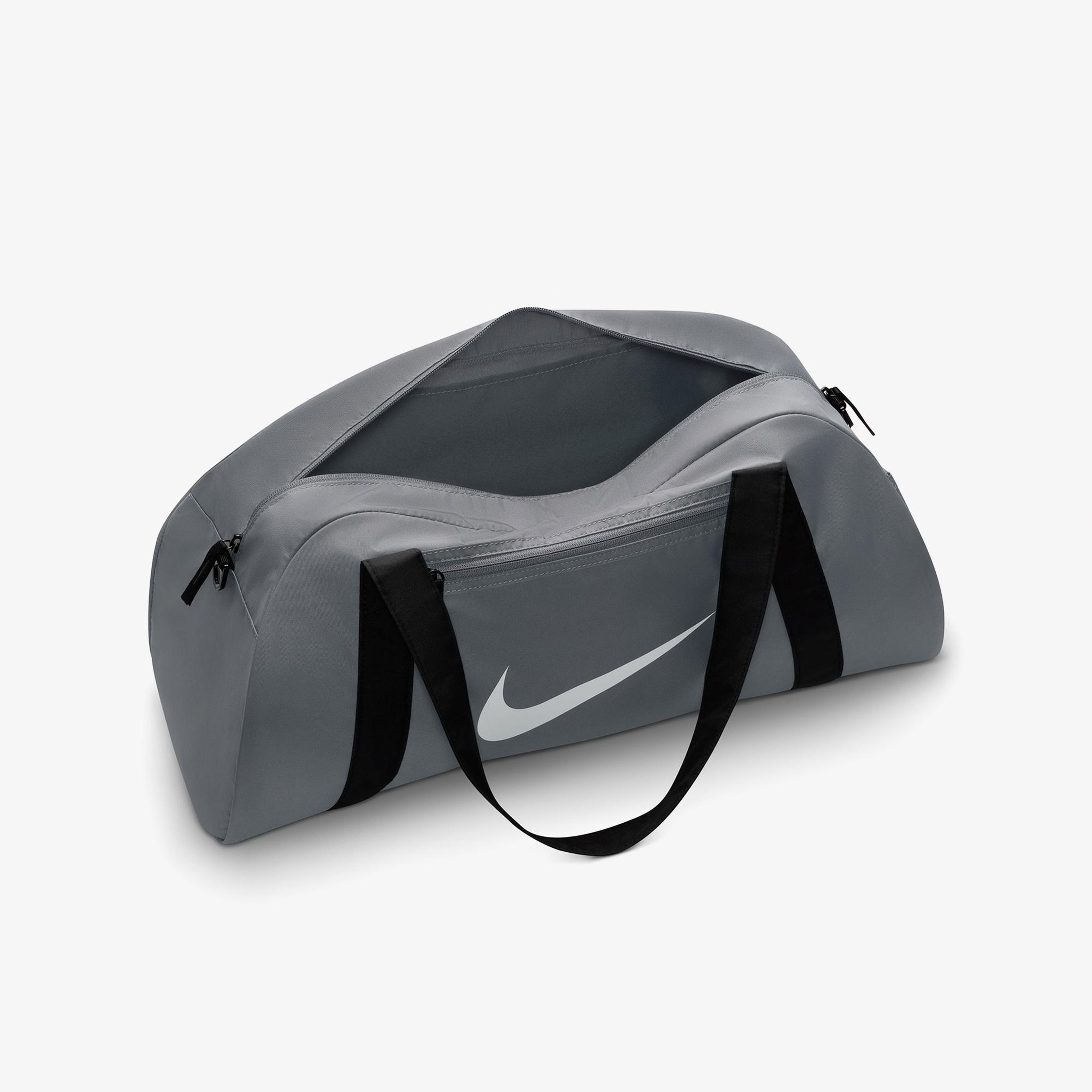 Nike Club Kadın Gri Spor Çantası