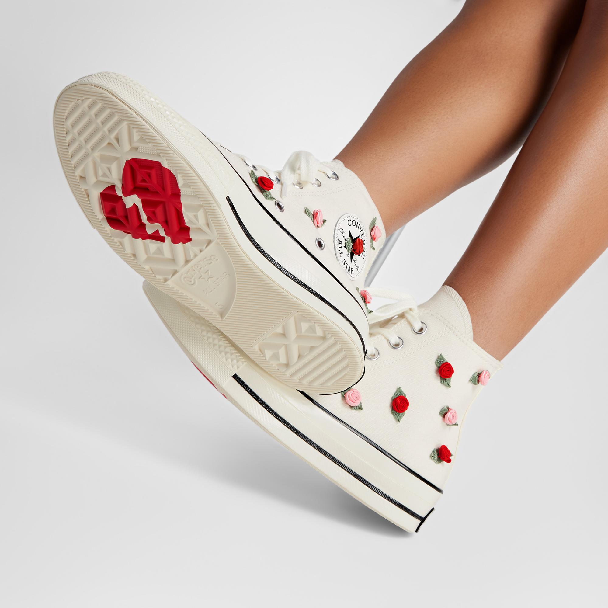 Converse Chuck 70 Roses Unisex Krem Sneaker
