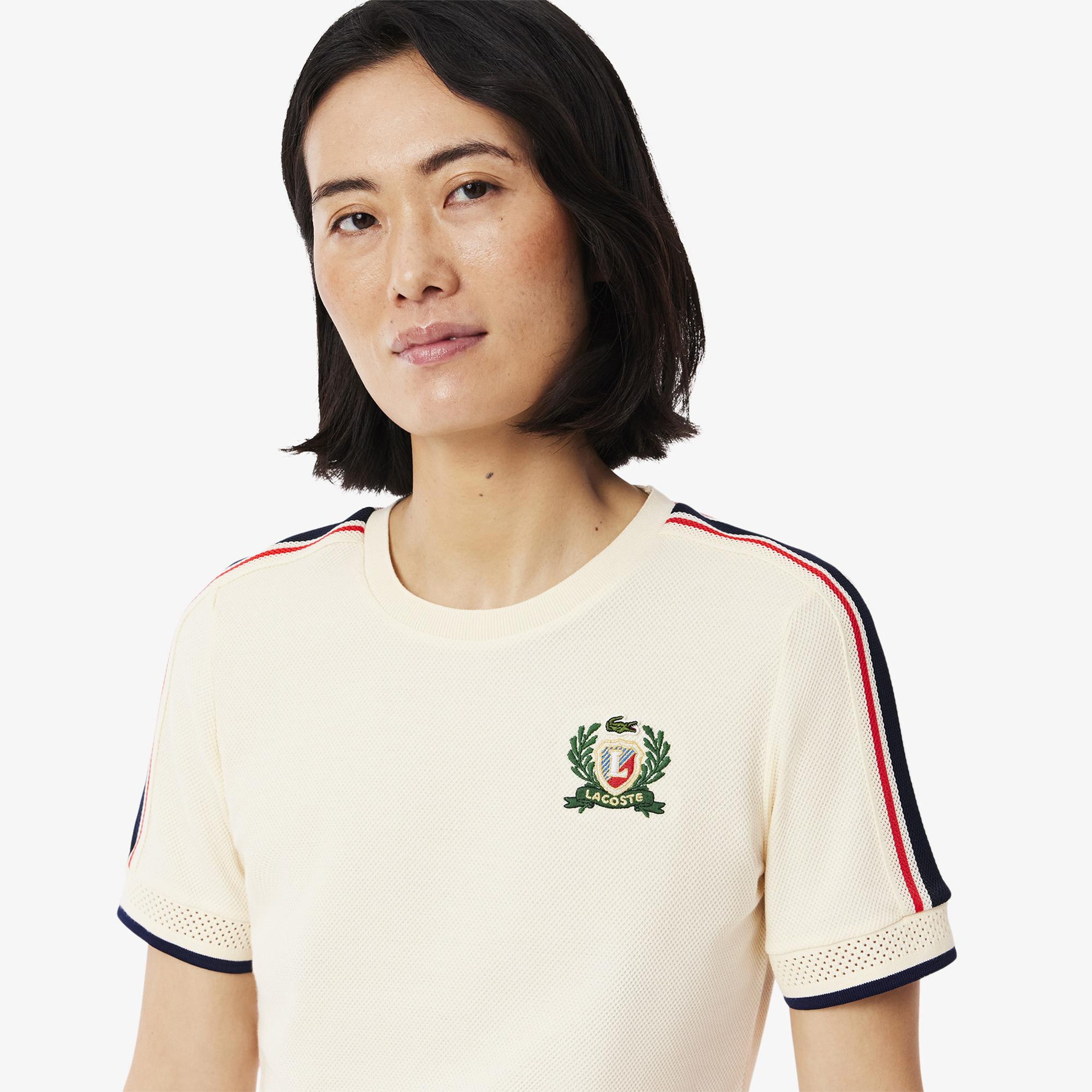 Lacoste Kadın Slim Fit Bisiklet Yaka Renk Bloklu Krem T-Shirt
