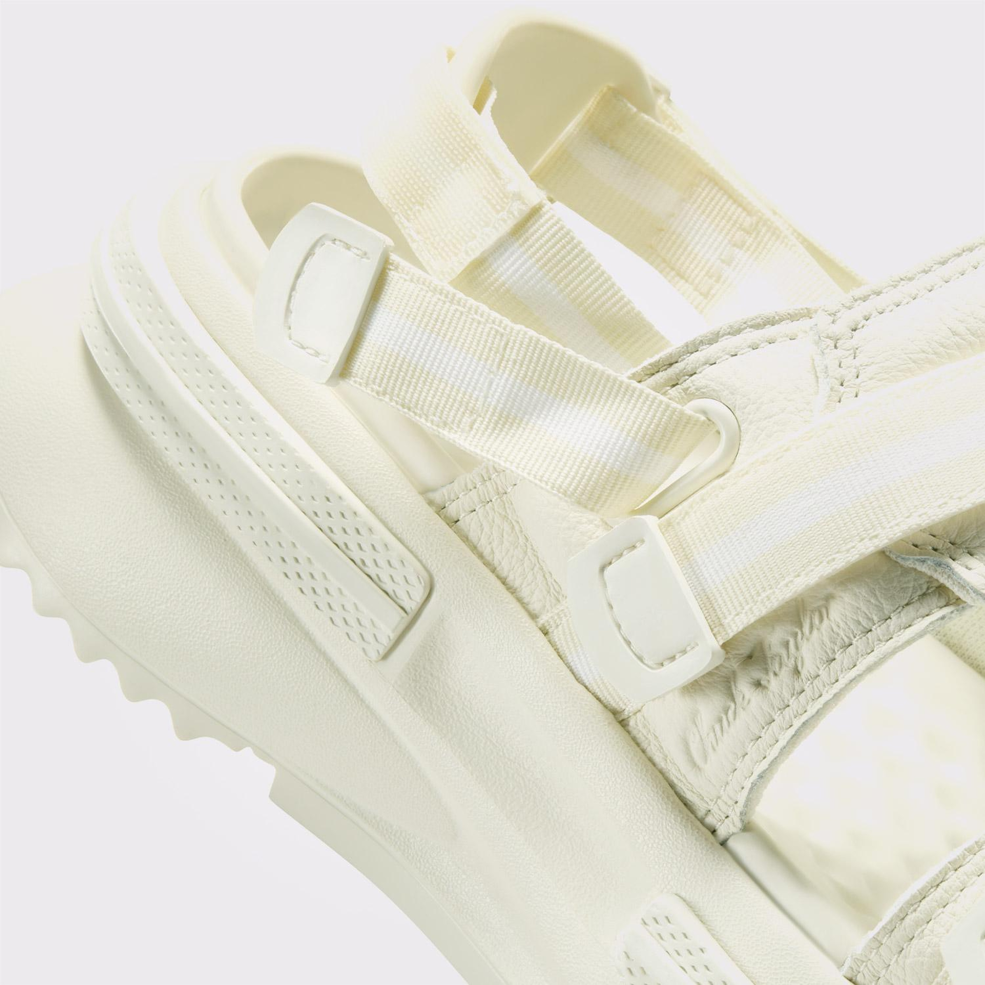 Converse Run Star Utility Sandal Cx Kadın Krem Sandalet