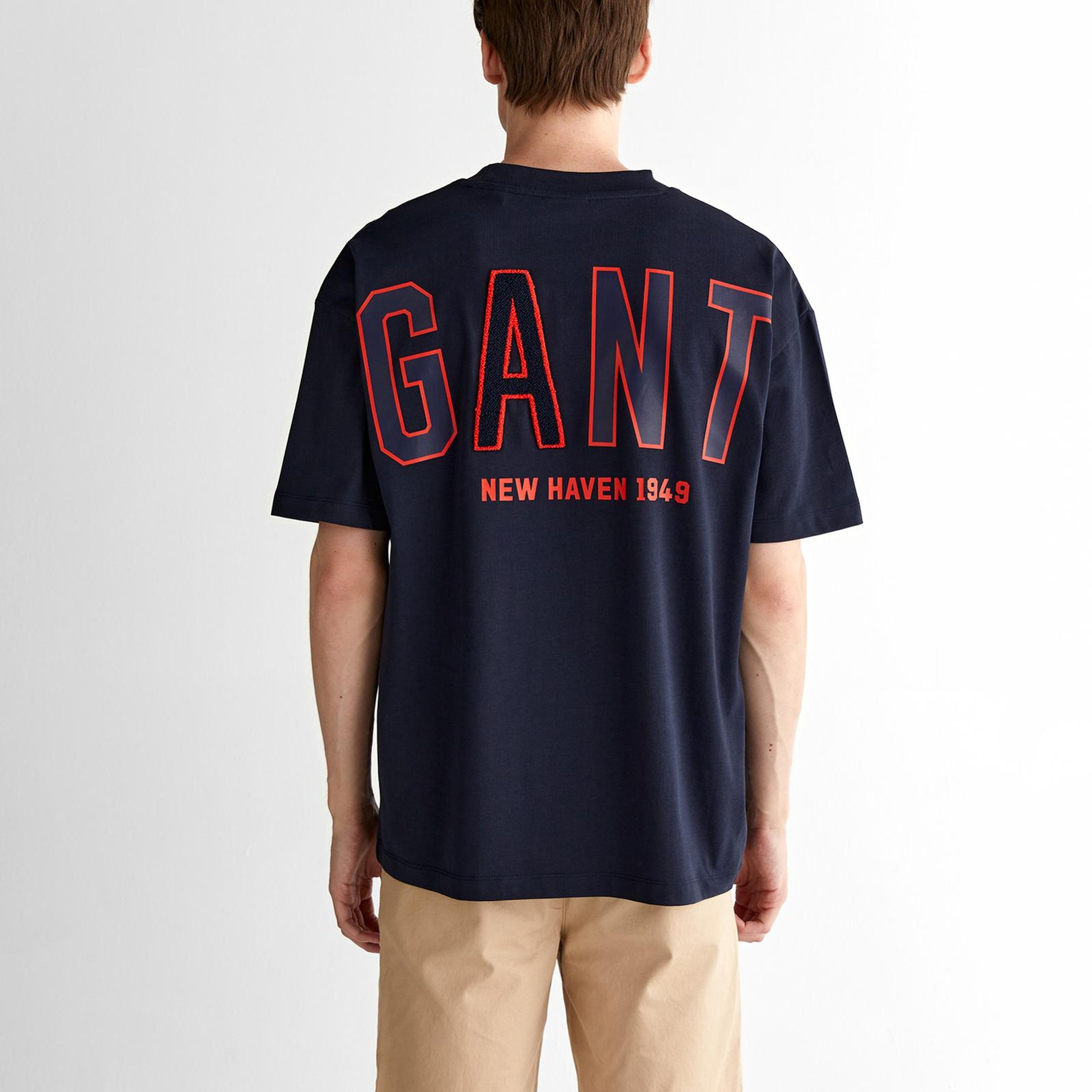 GANT Erkek Lacivert Relaxed Fit Bisiklet Yaka Logolu T-Shirt