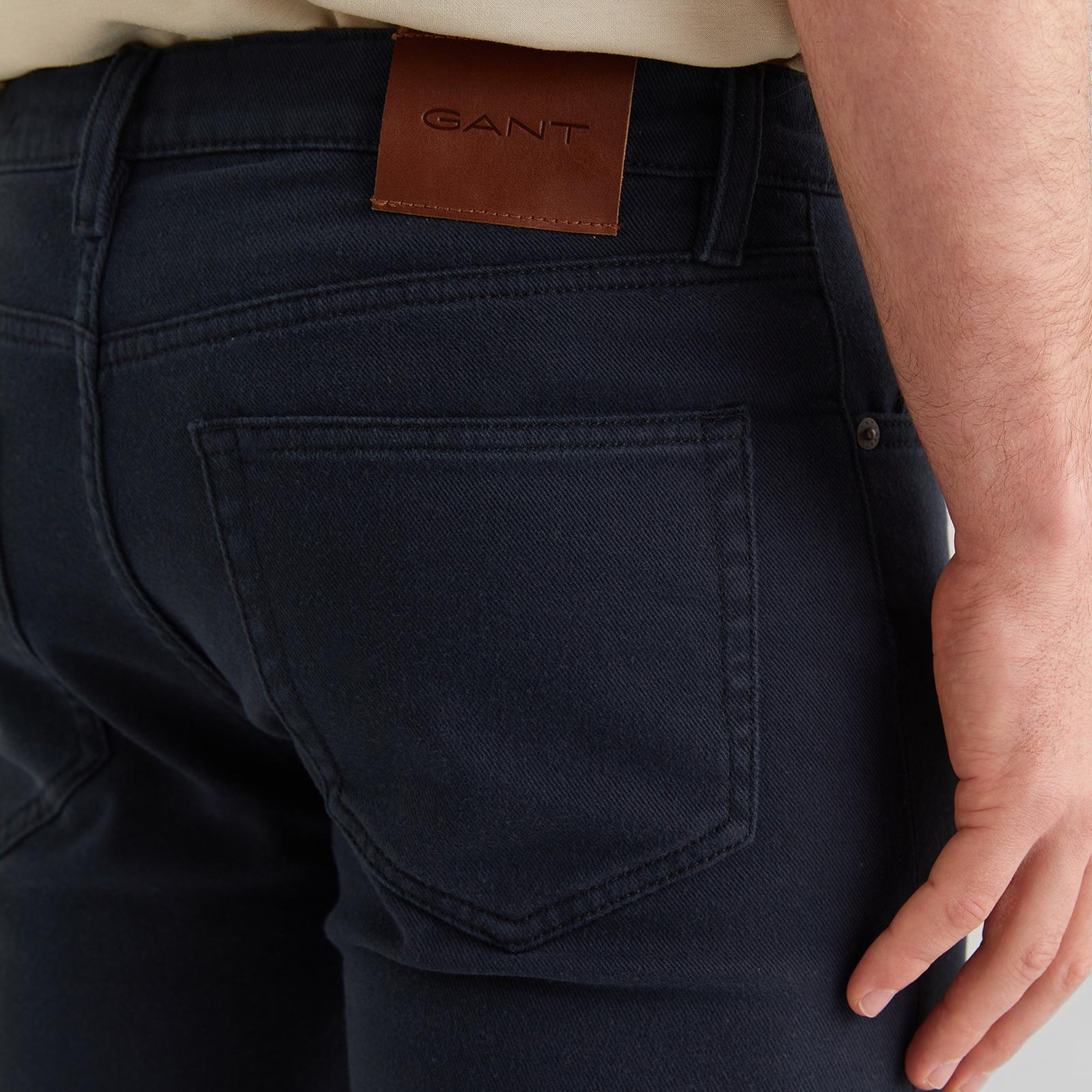 GANT Erkek Siyah Slim Fit Pantolon