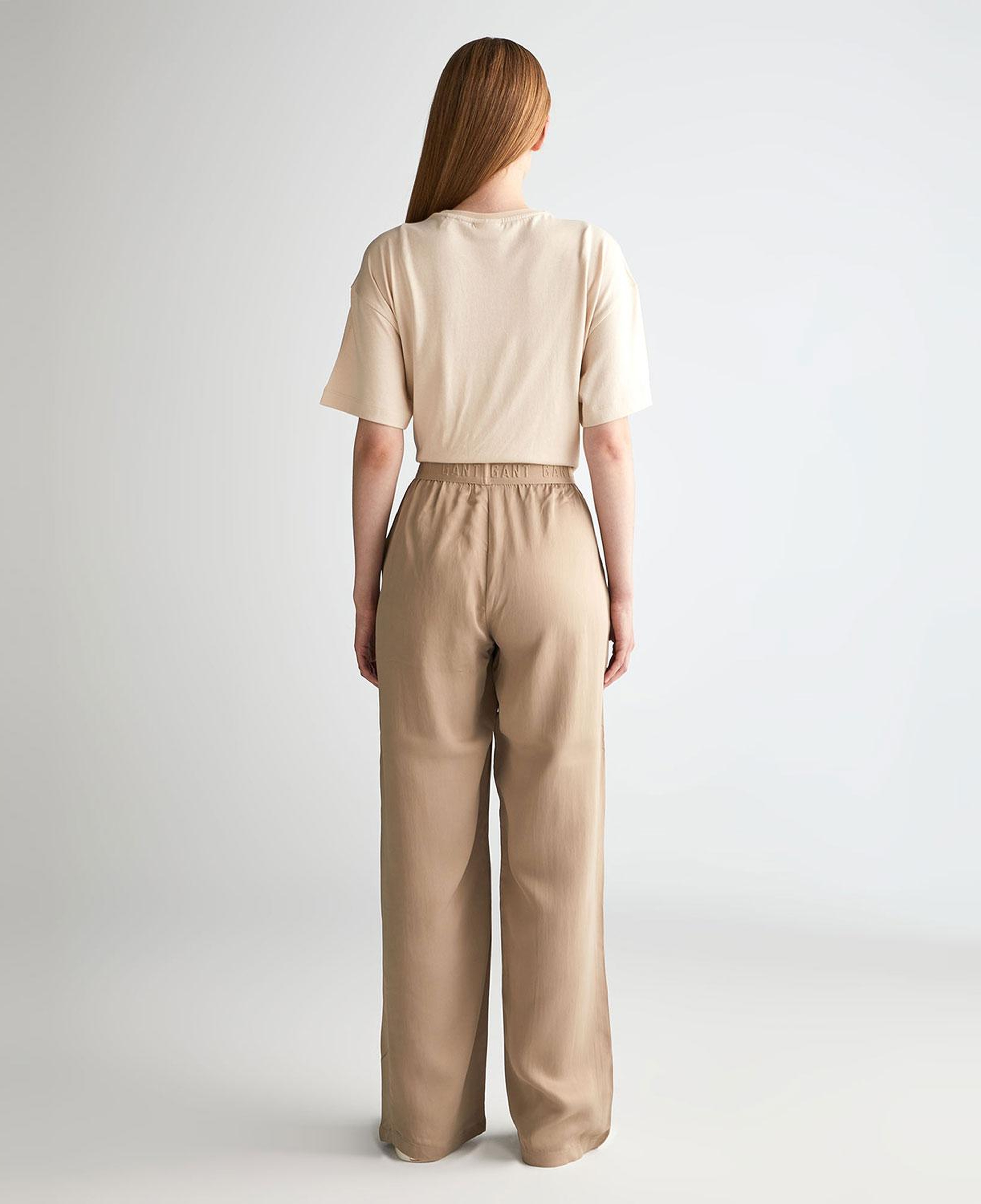 GANT Kadın Bej Regular Fit Pantolon