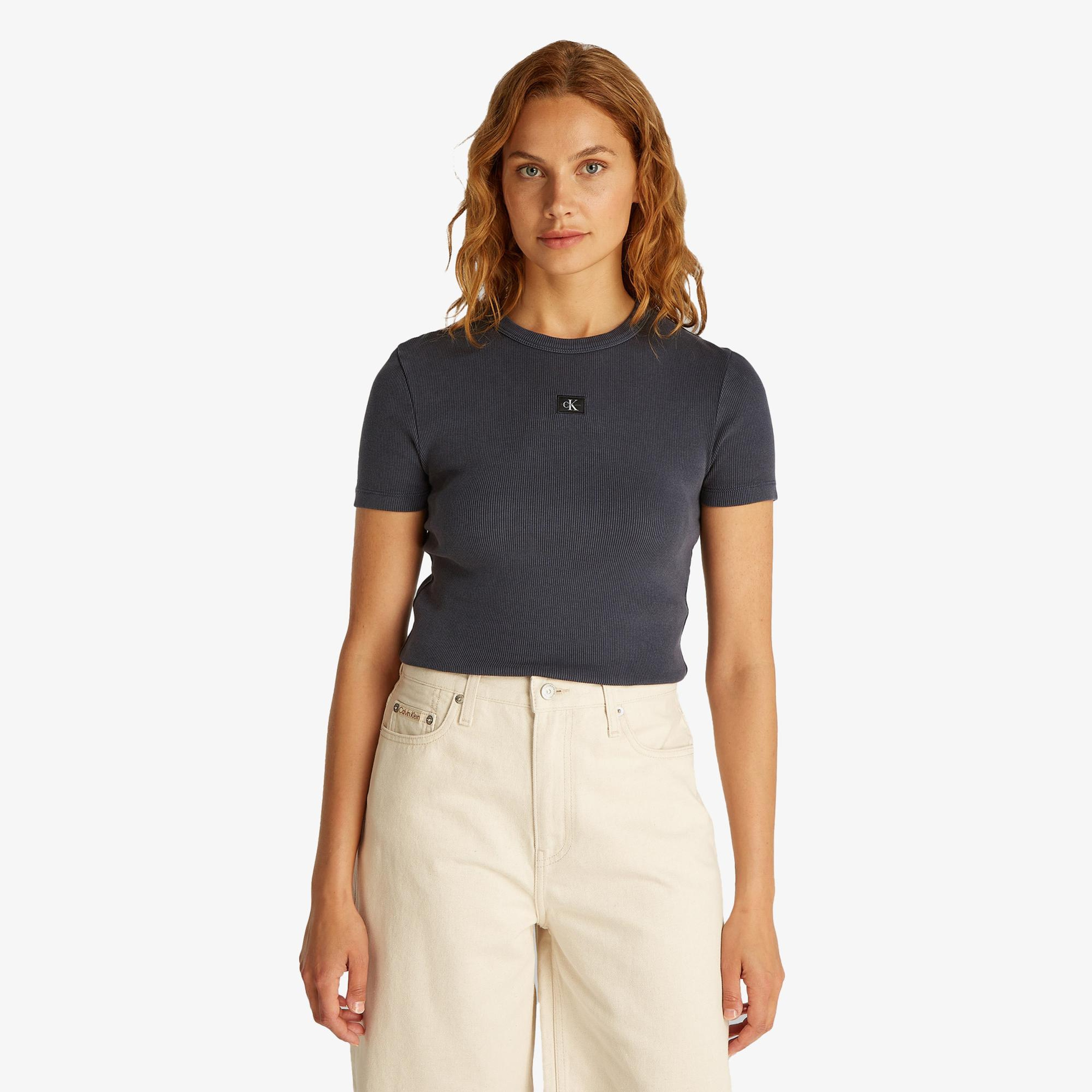 Calvin Klein Kadın Gri T-Shirt