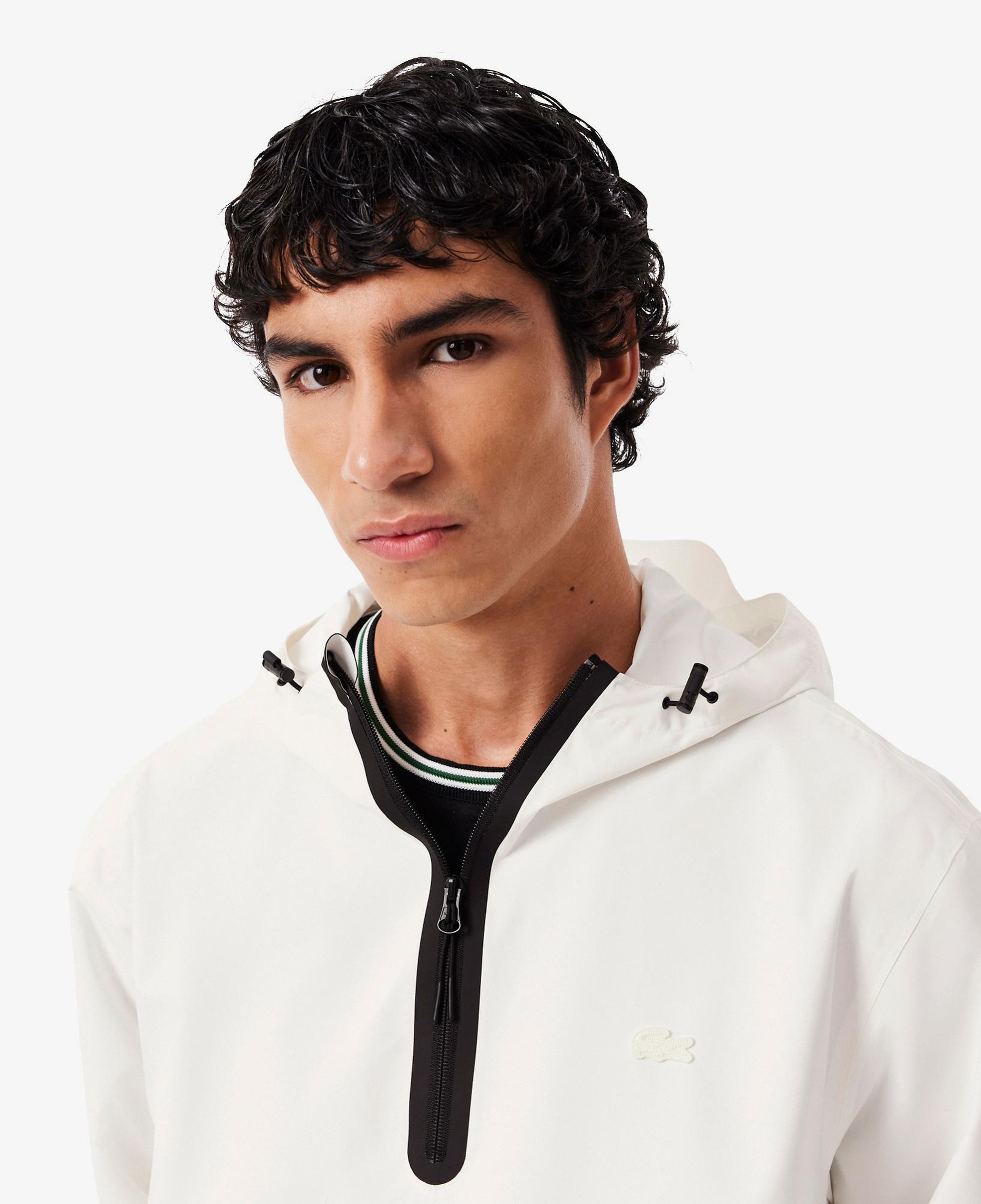 Lacoste Erkek Oversize Fit Kapüşonlu Beyaz Yağmurluk