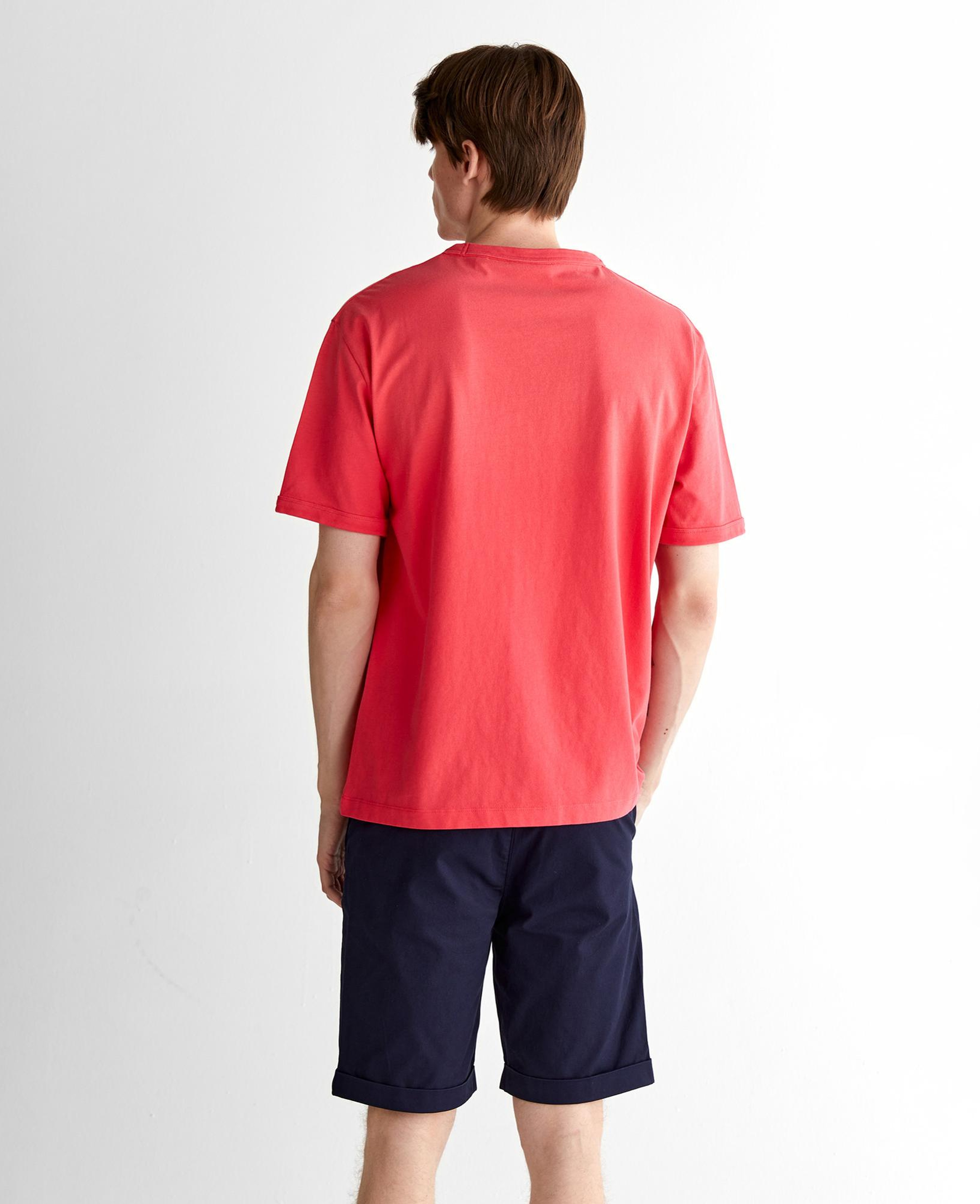 GANT Erkek Kırmızı Relaxed Fit Bisiklet Yaka Logolu T-Shirt