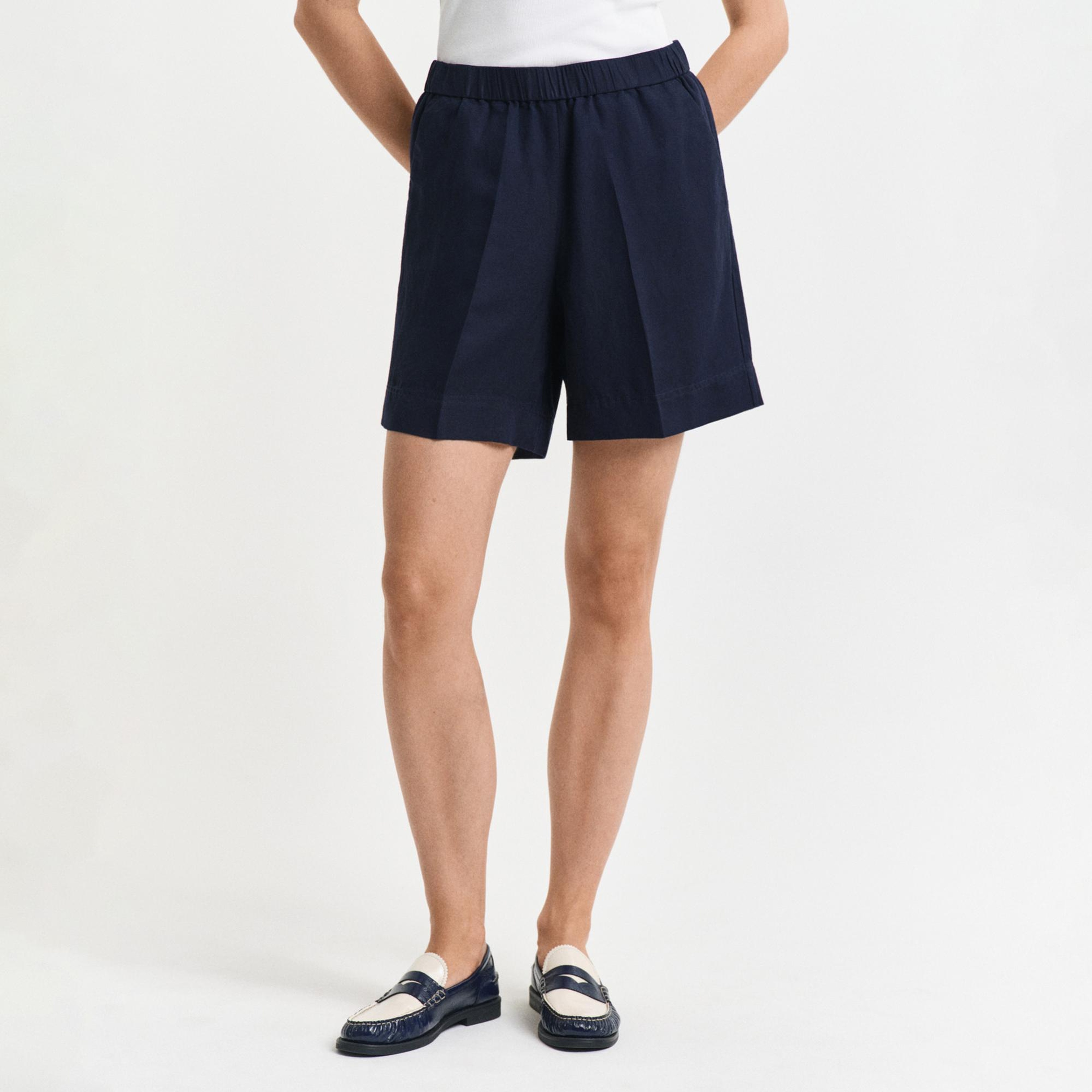 GANT Kadın Lacivert Relaxed Fit Keten Şort