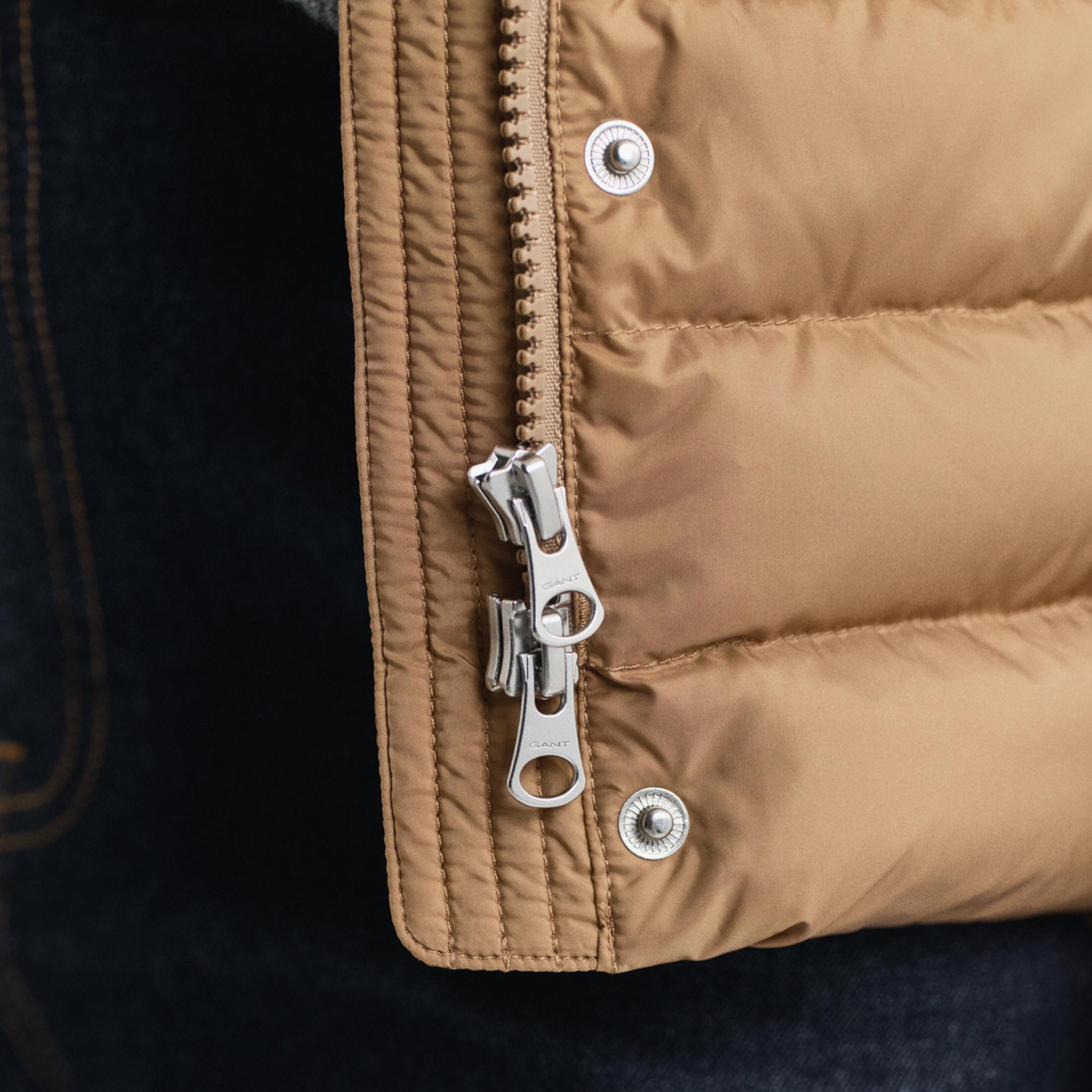 GANT Kadın Kaverengi Regular Fit Dik Yaka Kaz Tüyü Yelek