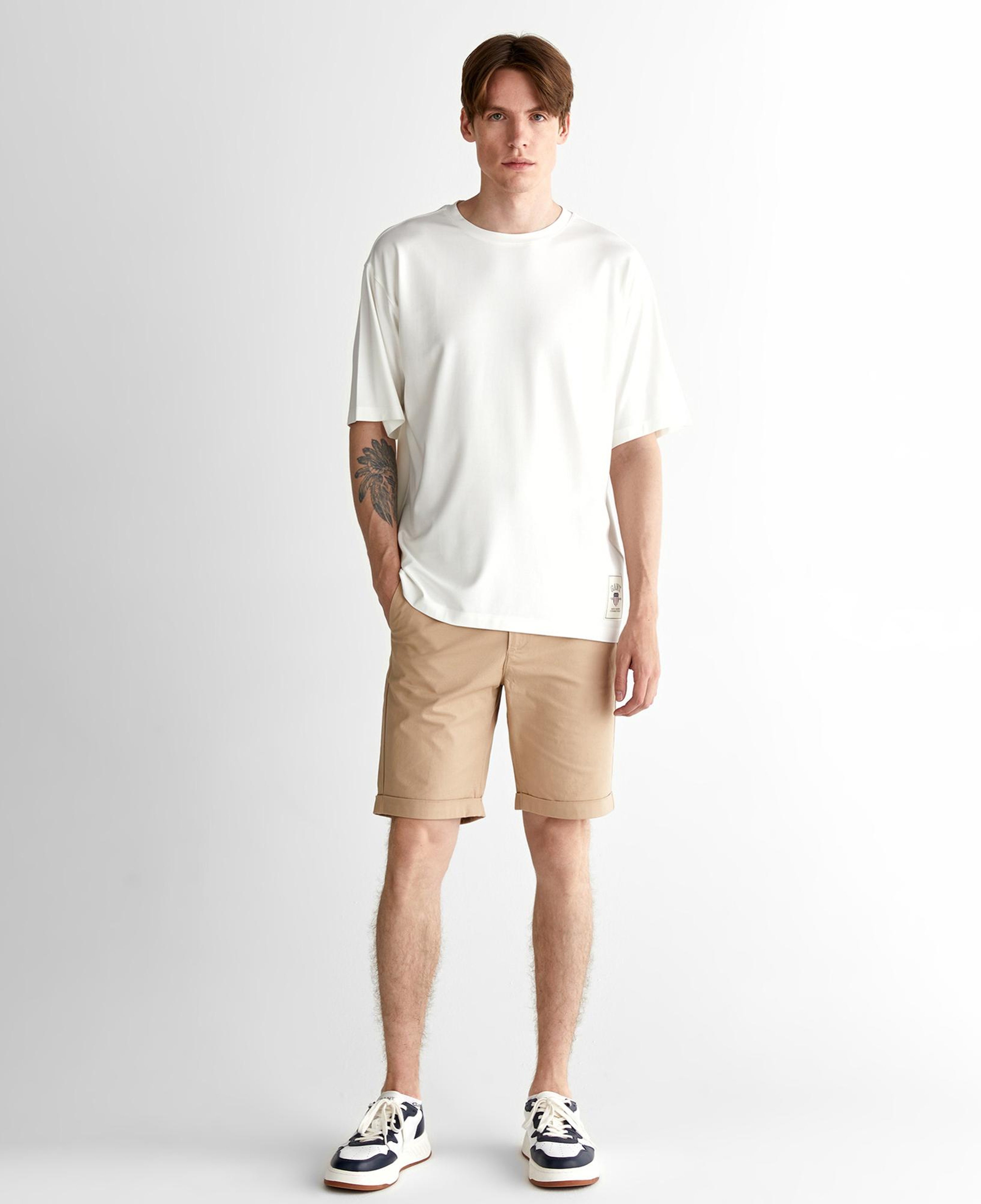 GANT Erkek Krem Relaxed Fit Bisiklet Yaka Logolu T-Shirt