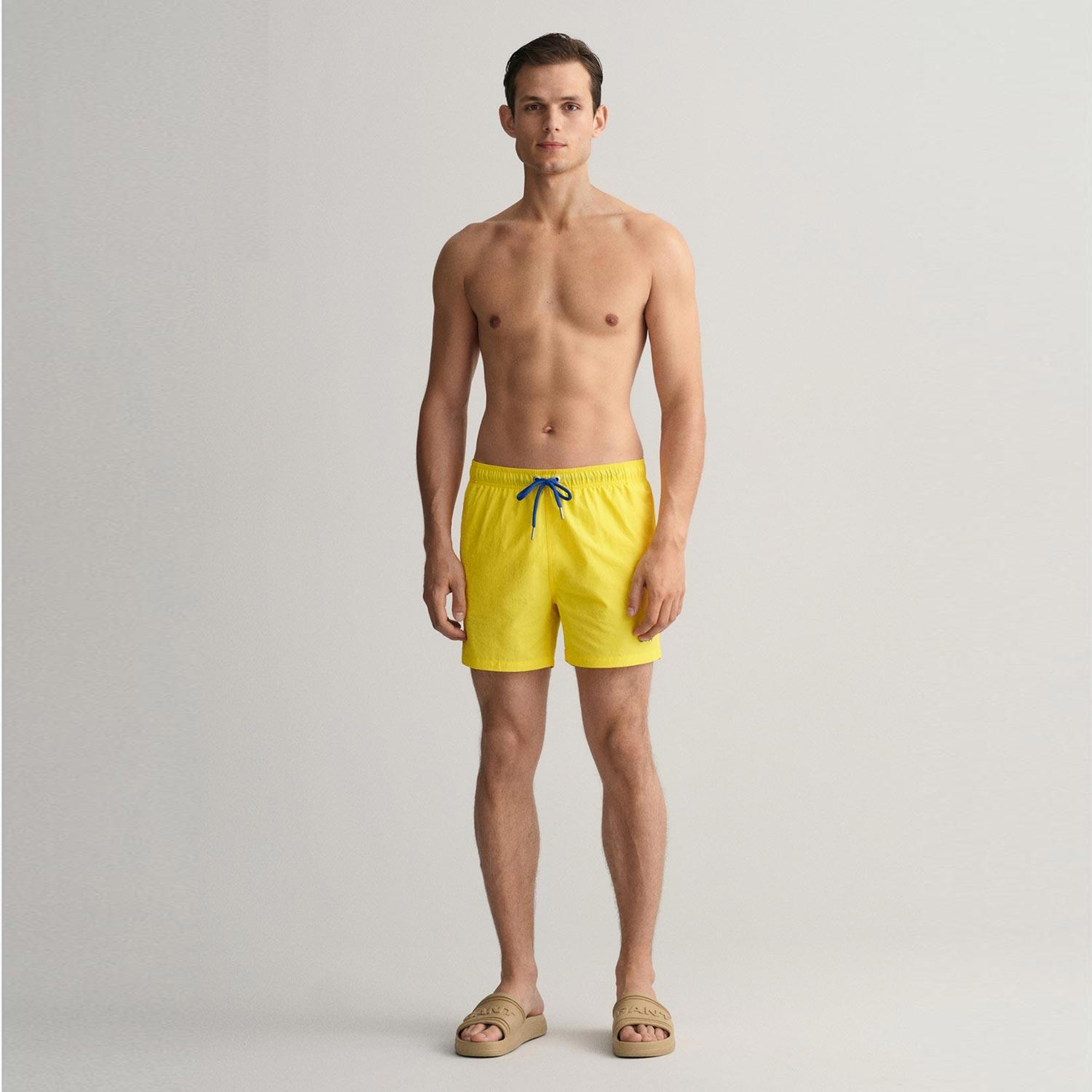 GANT Erkek Sarı Classic Fit Mayo Şort