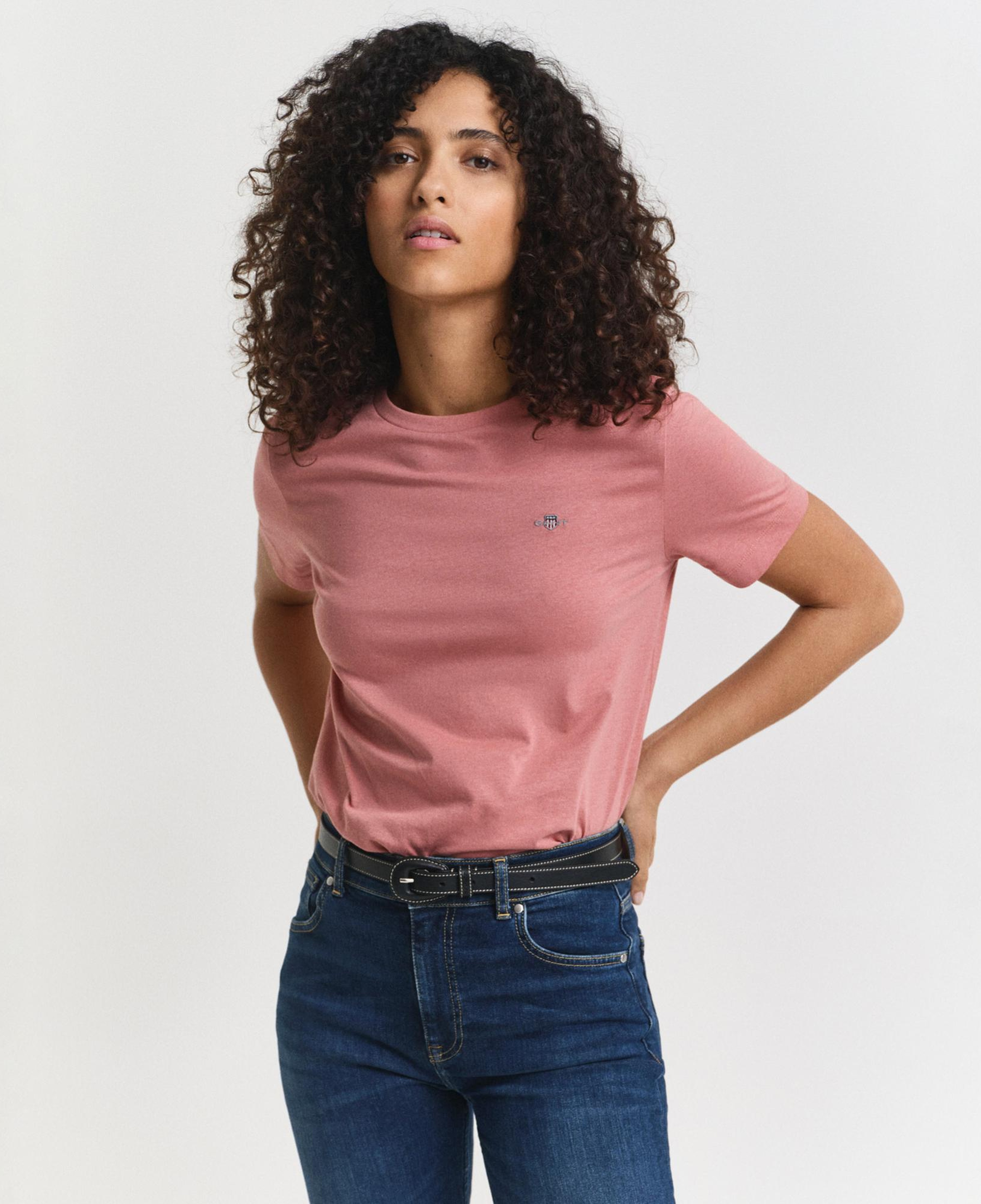 GANT Kadın Pembe Regular Fit Bisiklet Yaka T-Shirt
