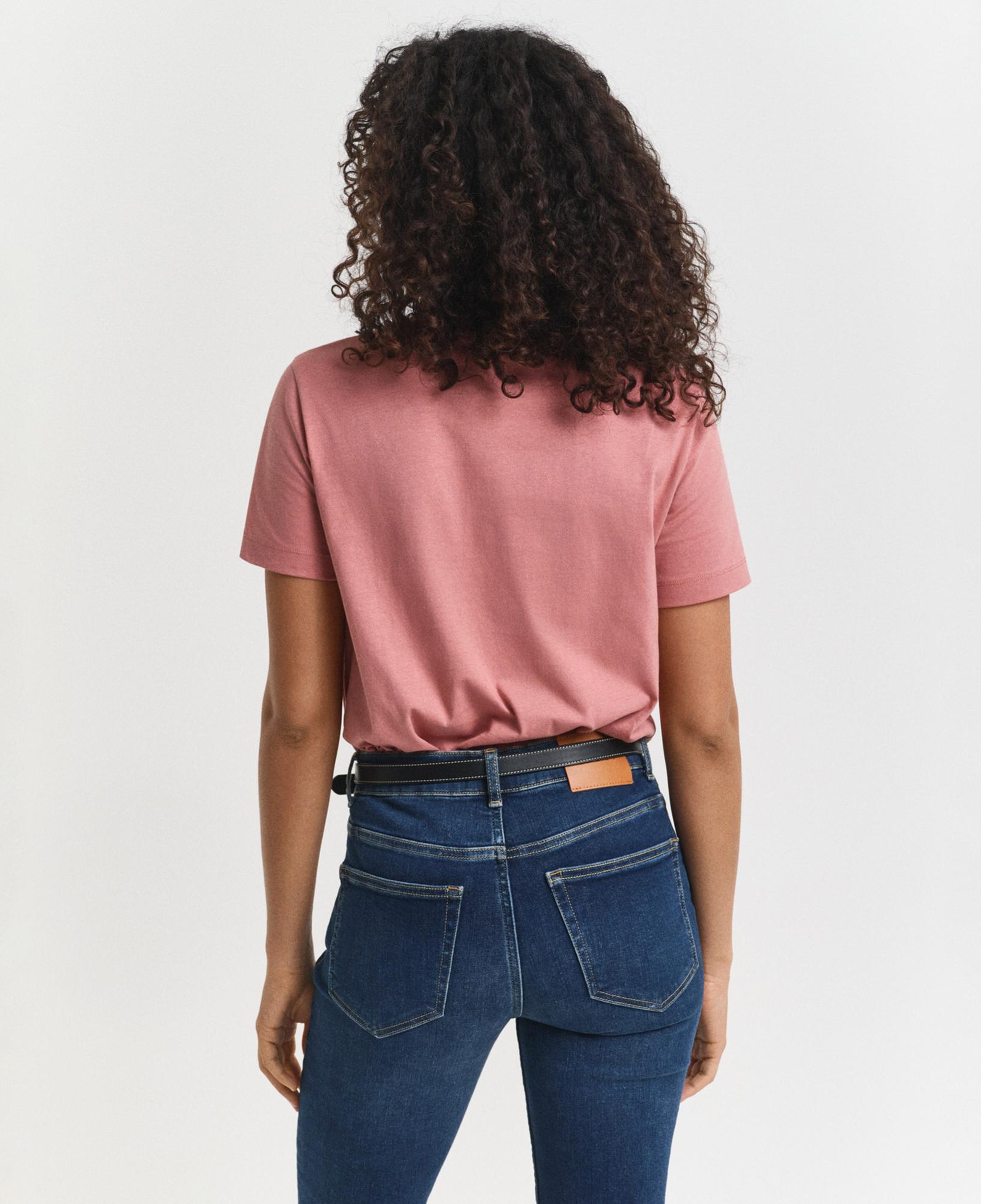 GANT Kadın Pembe Regular Fit Bisiklet Yaka T-Shirt