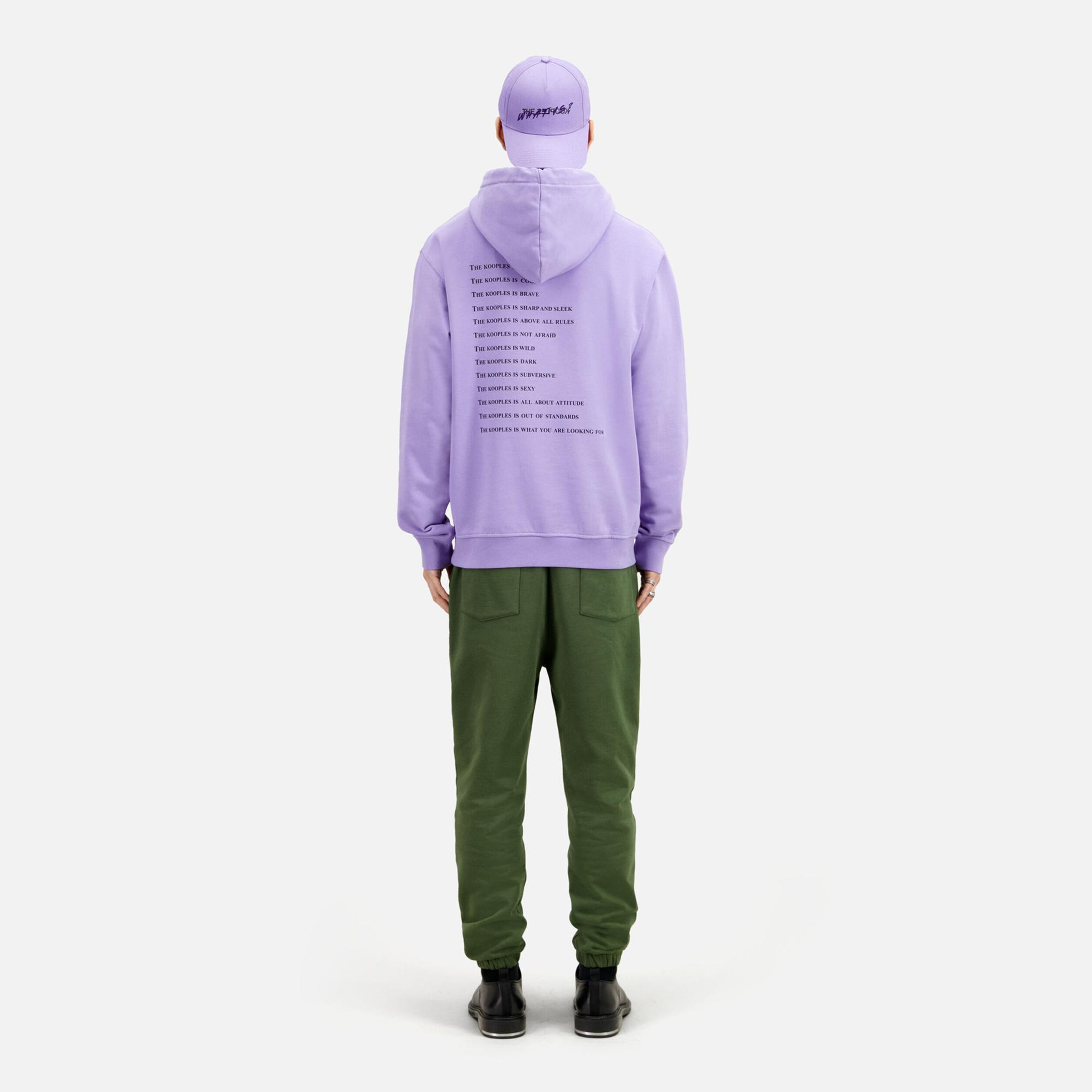 ERKEK BASKILI KAPÜŞONLU MOR SWEATSHIRT