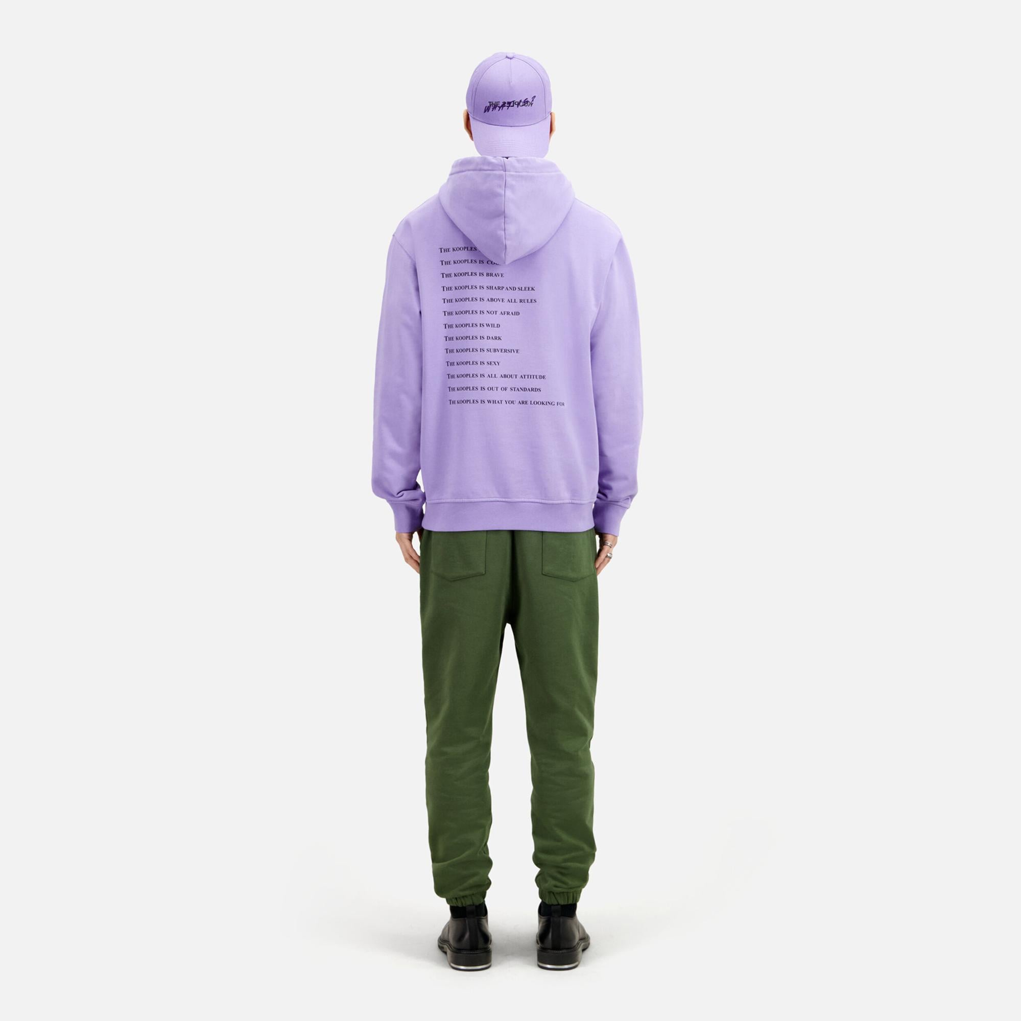 ERKEK BASKILI KAPÜŞONLU MOR SWEATSHIRT